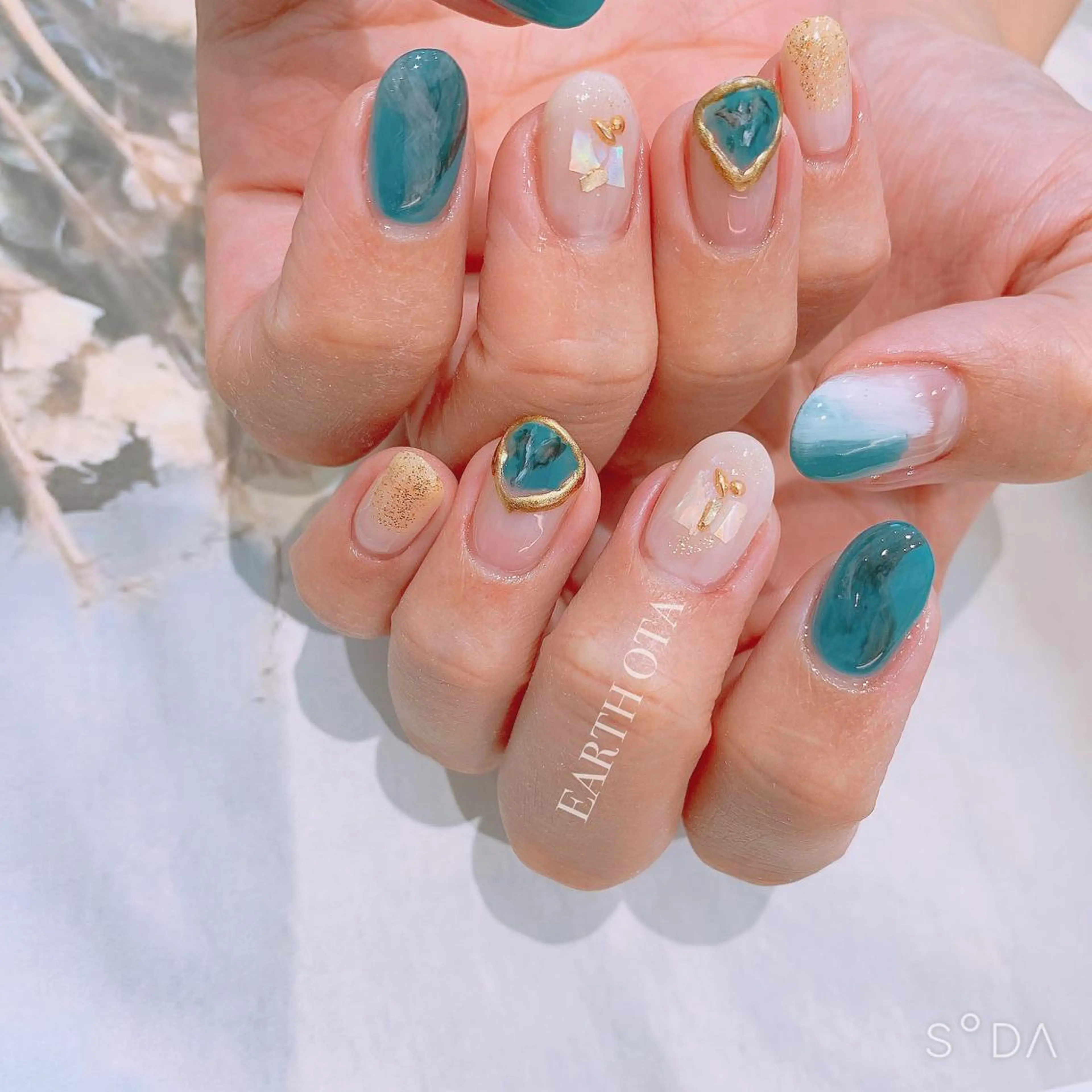 ネイル Rena colore'のネイルデザイン