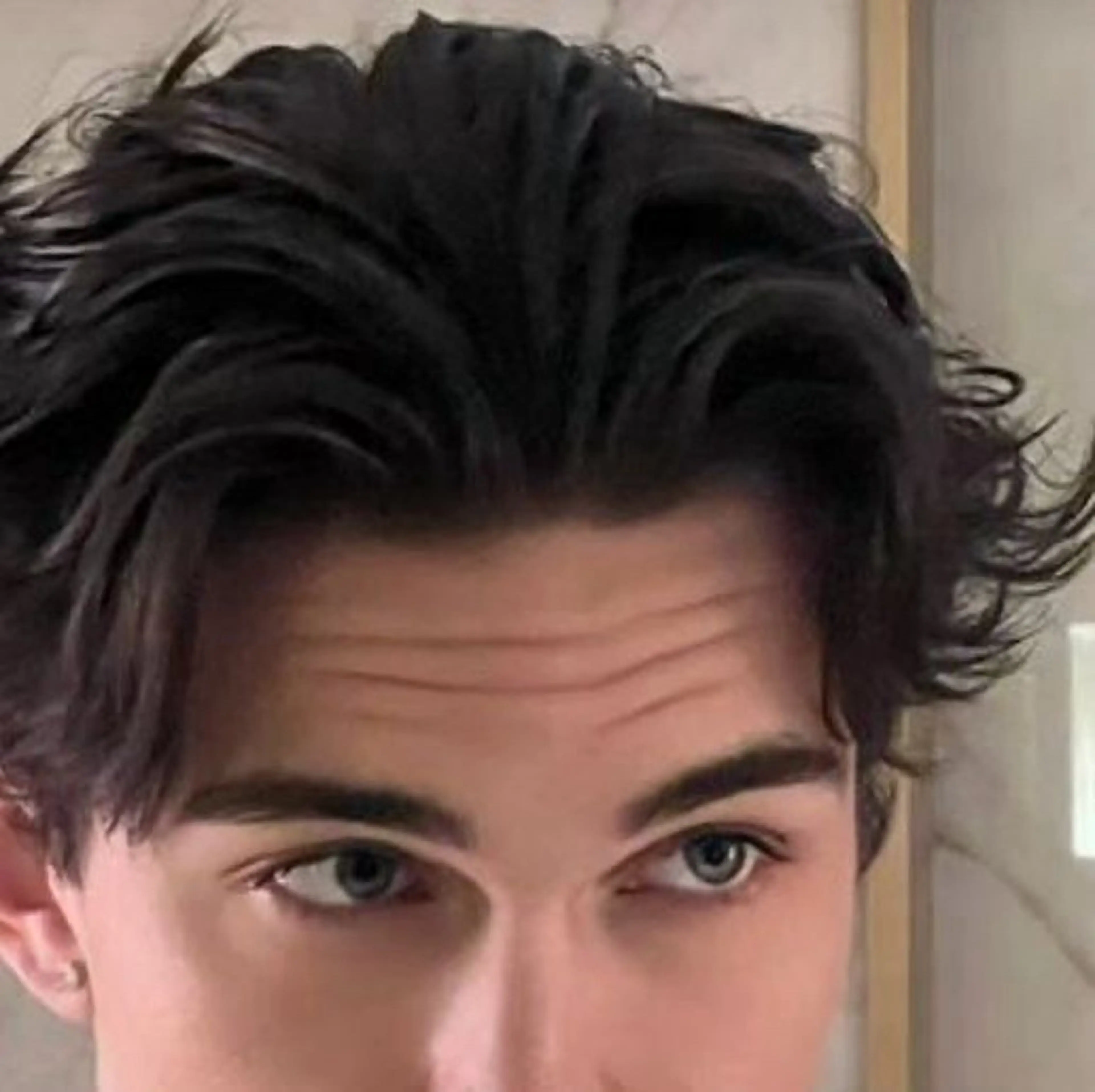 ショート カラー パーマ メンズ atelier doux dimanche（アトリエ・ドゥー・ディマンシュ）所属・Fukamiレイヤー 透明感カラーのヘアスタイル