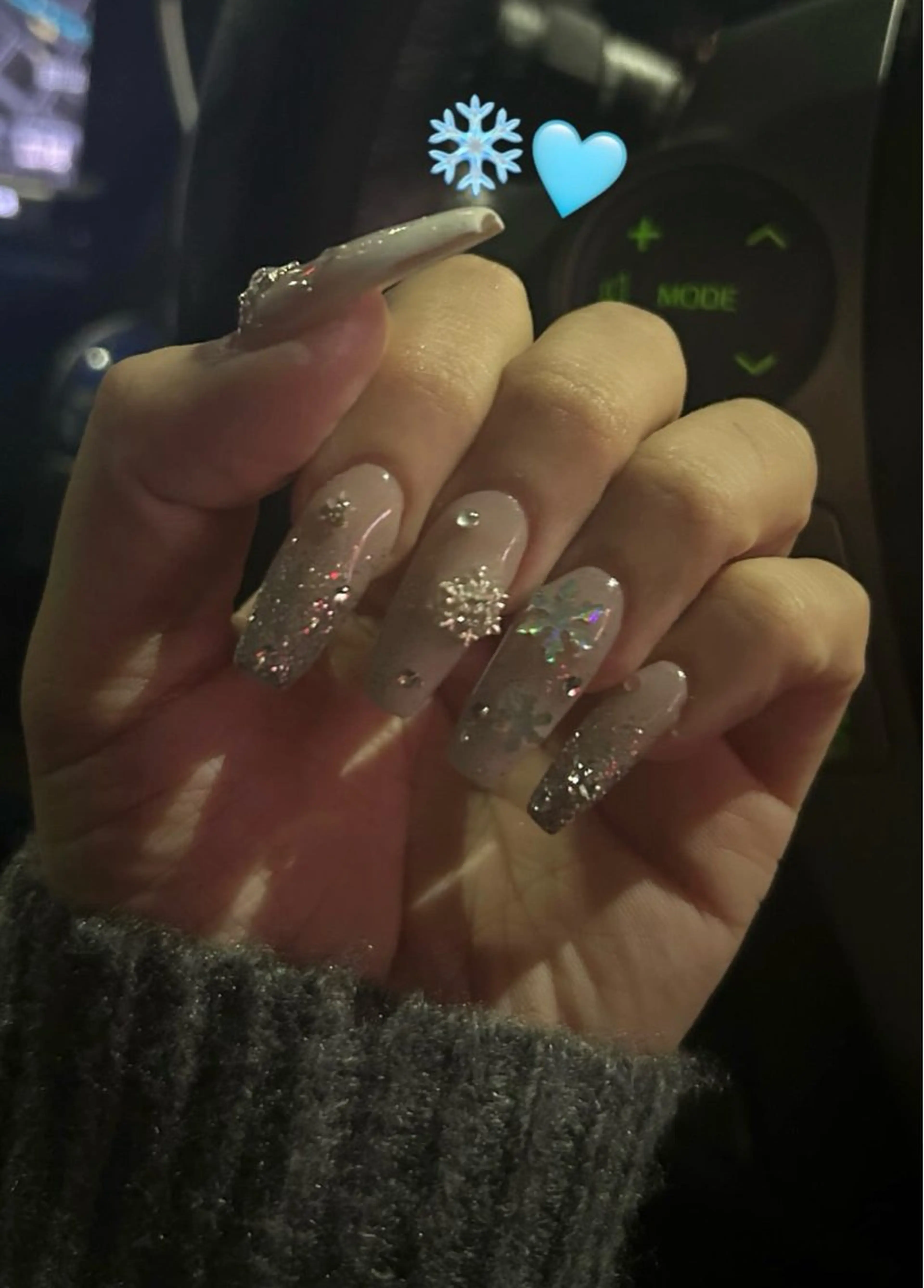 ネイル LUCIDO千葉店所属・LUCIDO 🎀staffのネイルデザイン