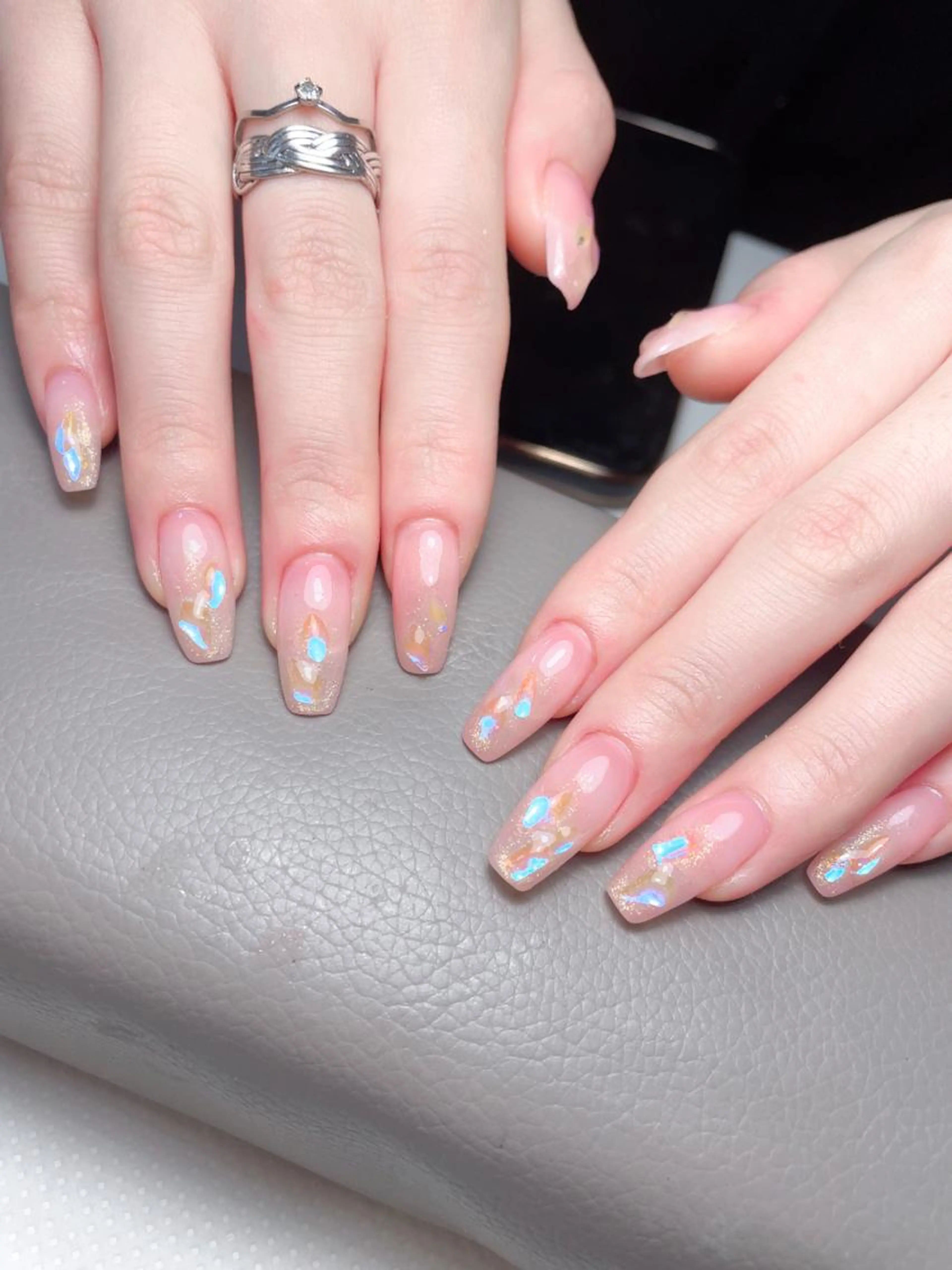 【ハンド】💗ワンホン💗うるうる氷ネイル🧊🧊の写真