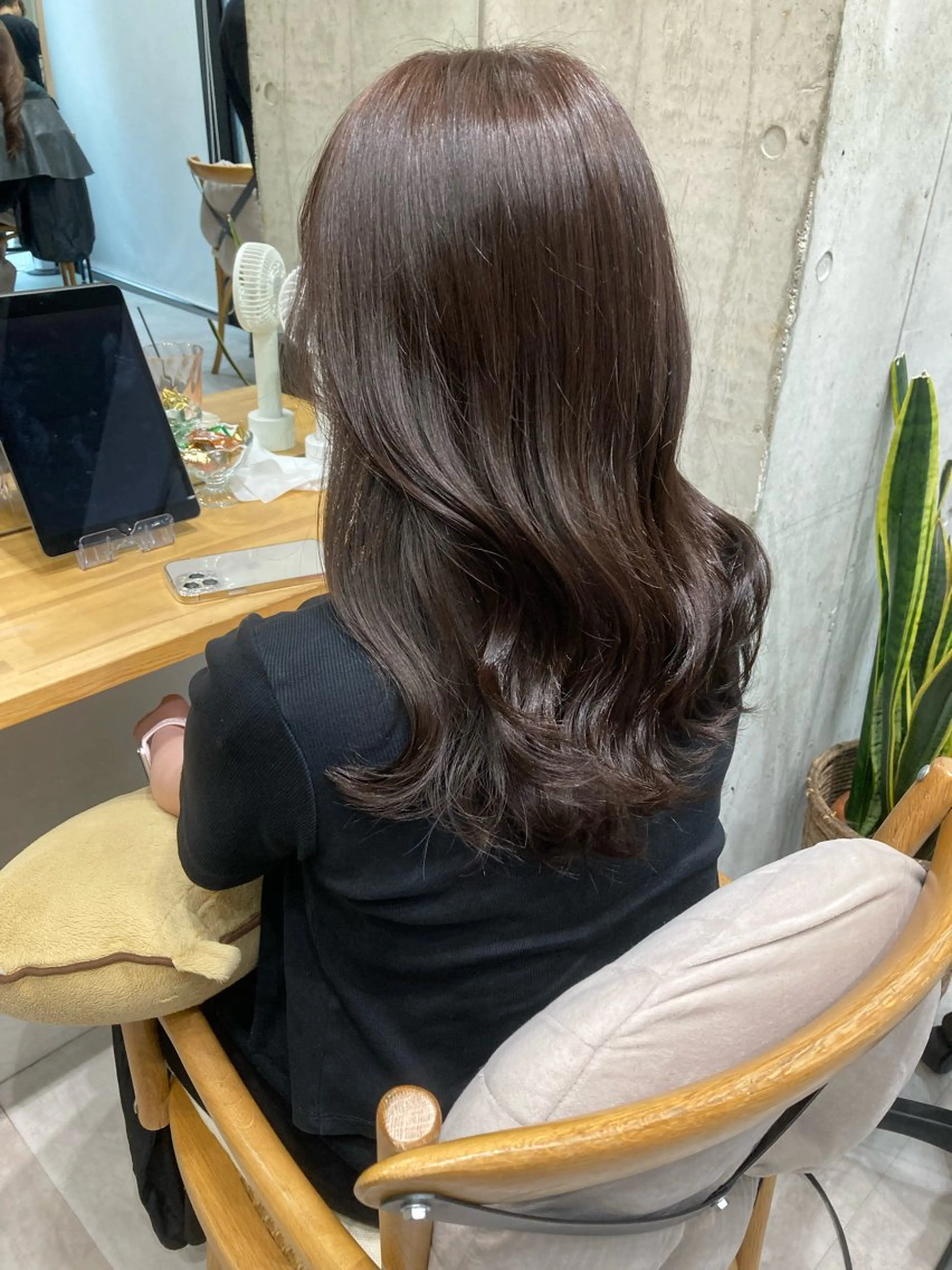 セミロング カット ヘアカラー トリートメント ✨色持ちの良い艶 カラー✨蟹江真世のヘアスタイル