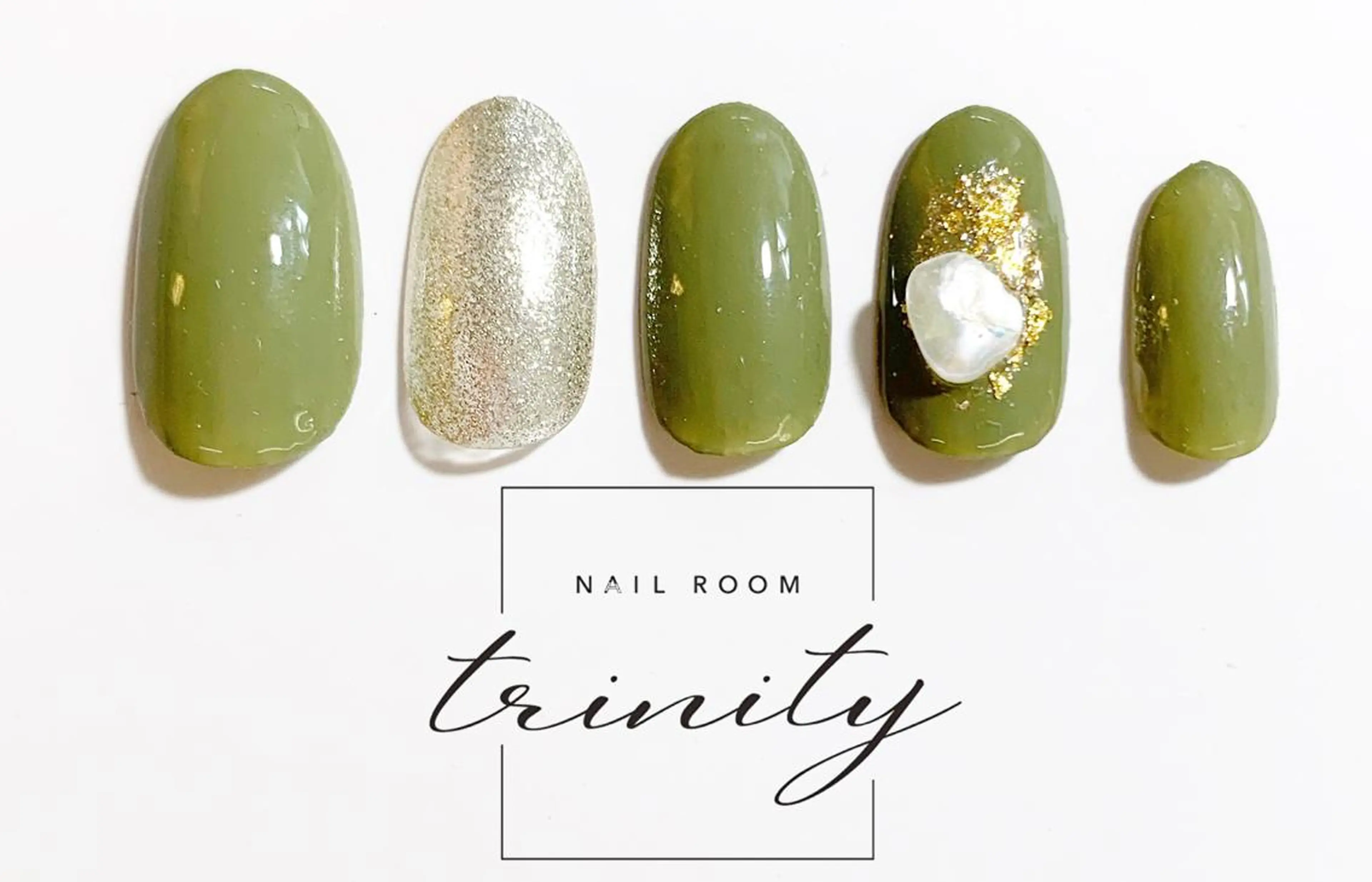 ネイル Trinity ネイリストスタッフのネイルデザイン