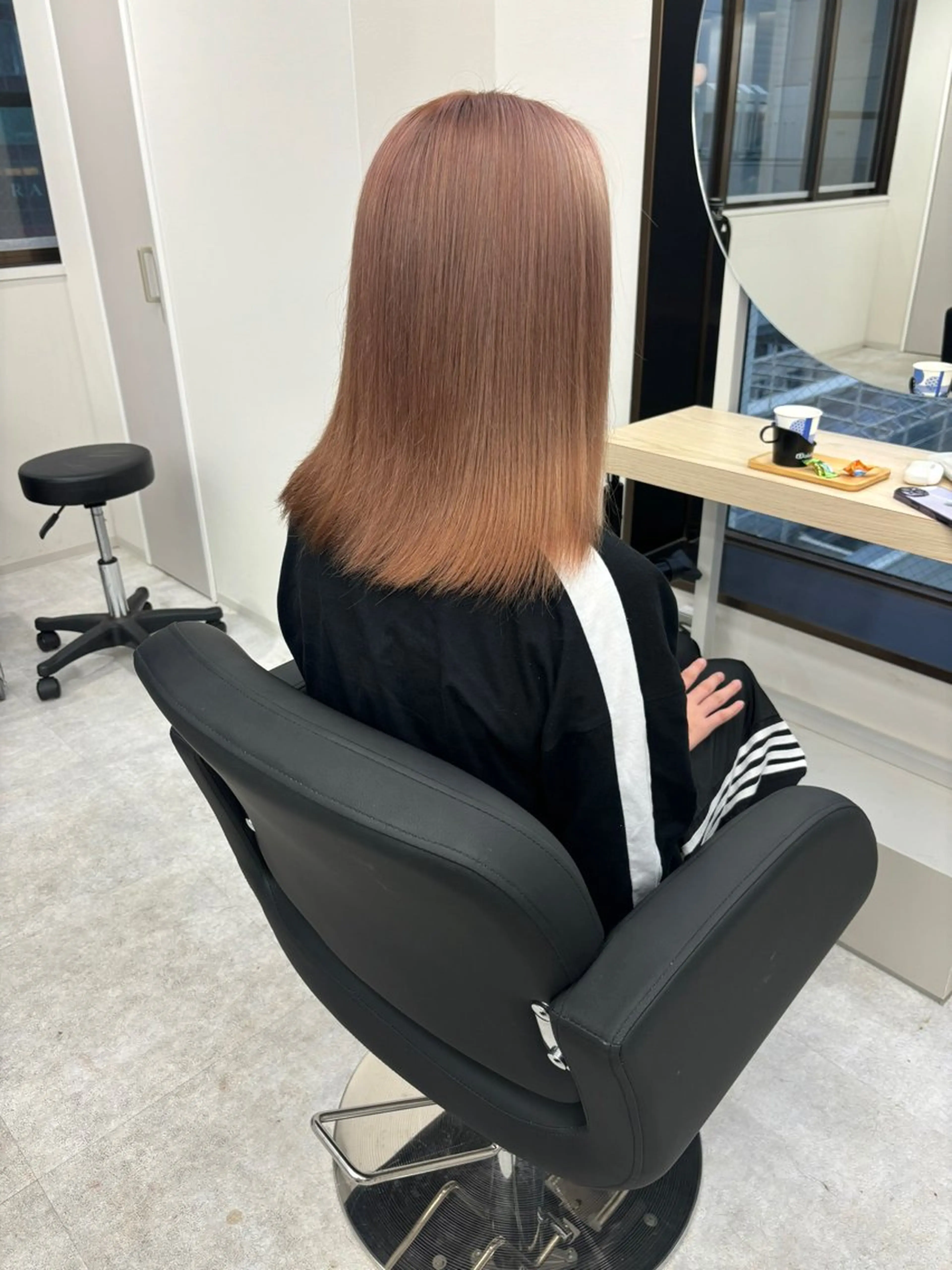 【手触り抜群】デザインカット+ナプラトリートメント　7500円→6000円の写真