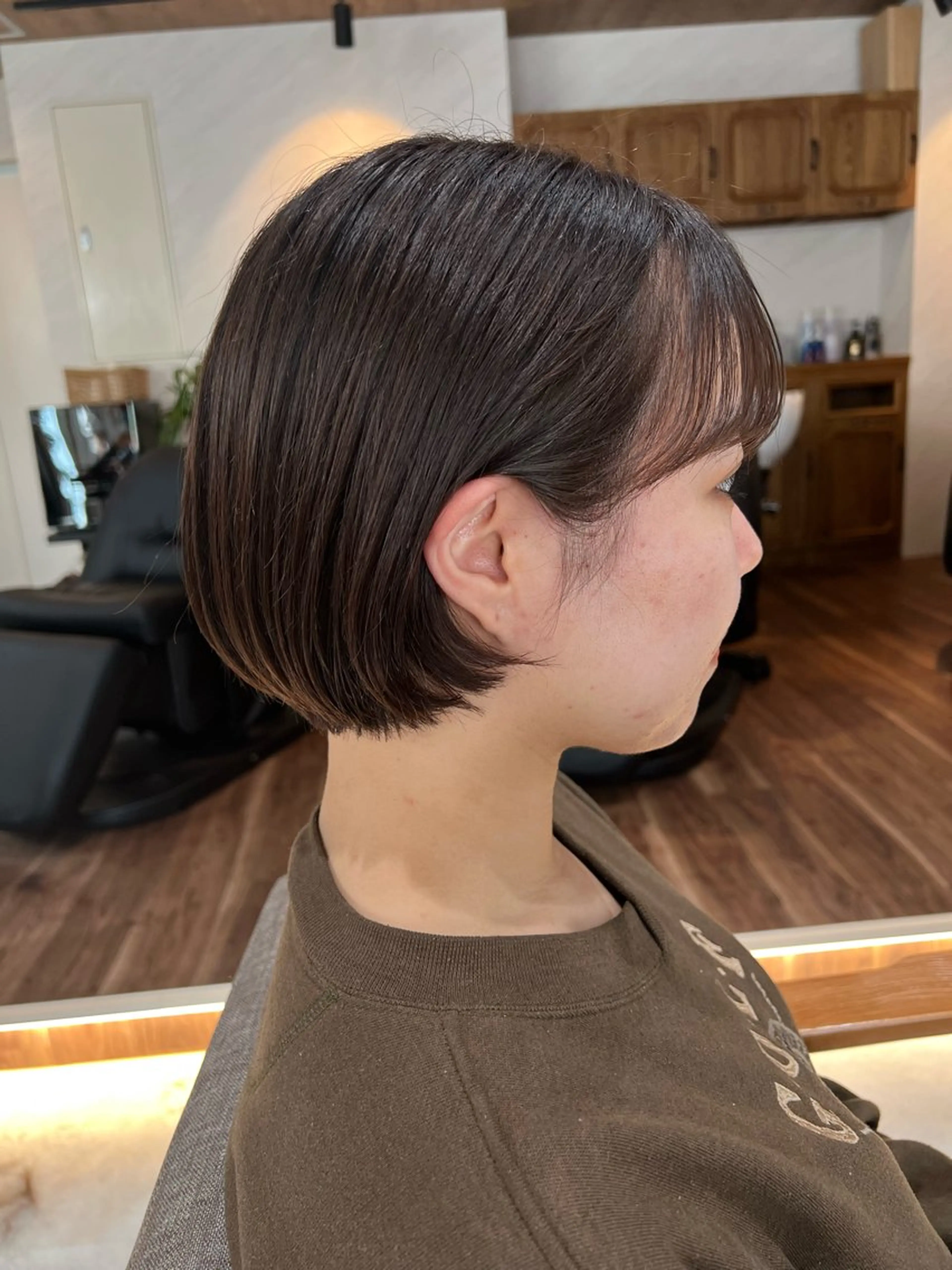 ショート ショートヘア 小顔カット カット 艶ボブ🤎暖色カラー 縮毛矯正/メンズ💈のヘアスタイル