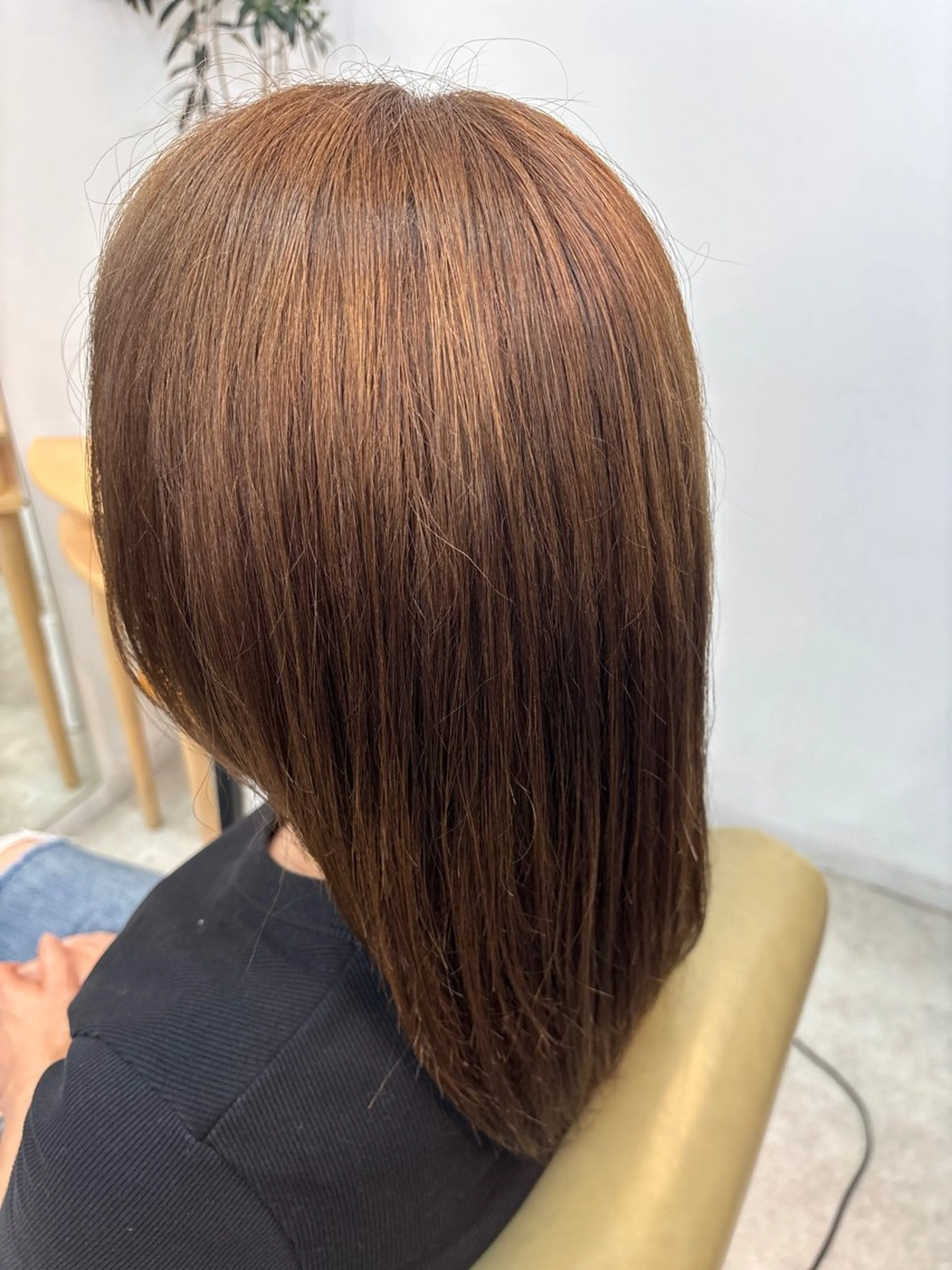 ミディアム カラー ブリーチ グレージュ ブリーチなしカラー Sienne所属・八木橋 朋香のヘアスタイル