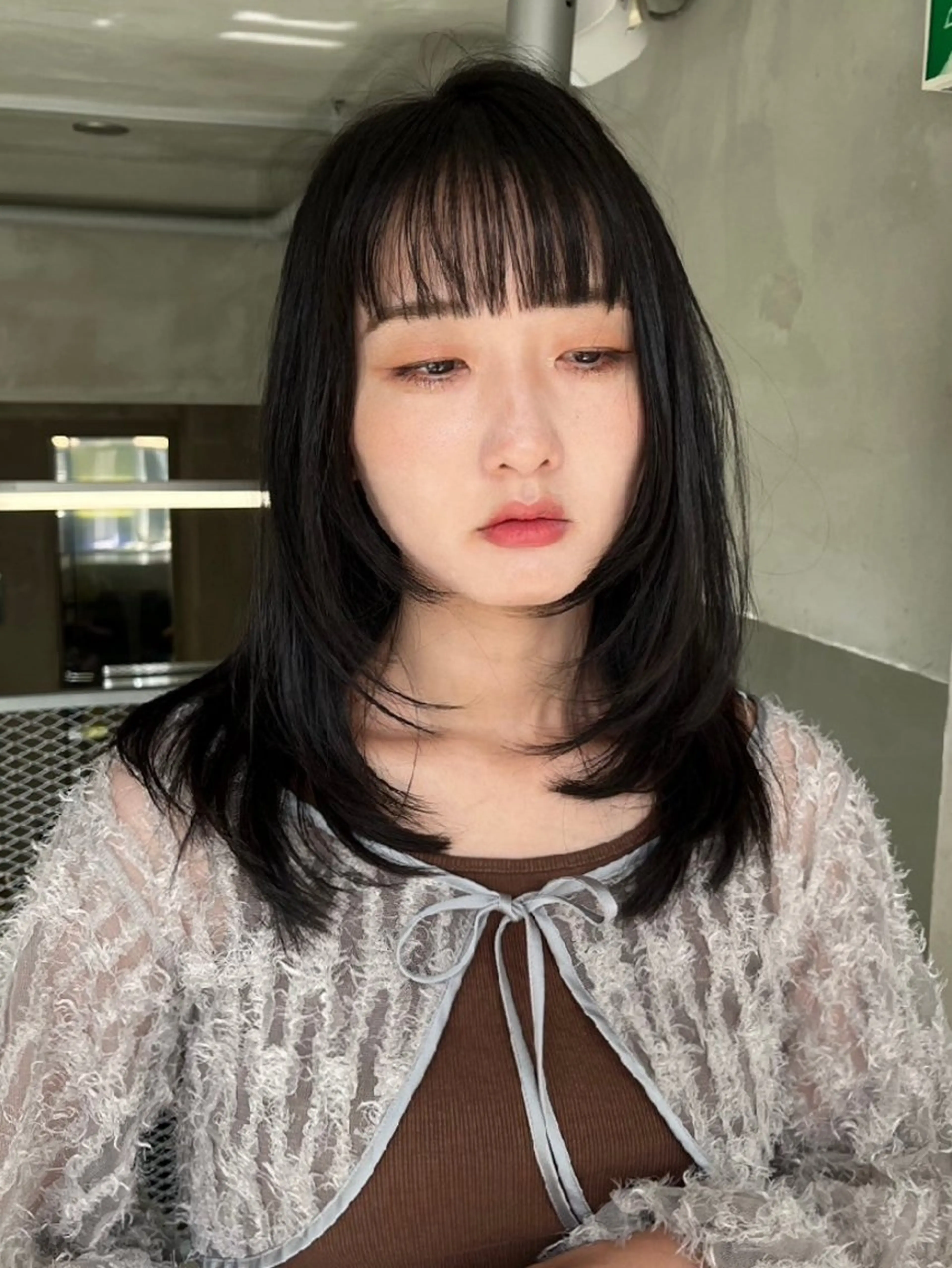 セミロング カラー 🧸ミルクティー／ 顔周りレイヤー/ミクのヘアスタイル