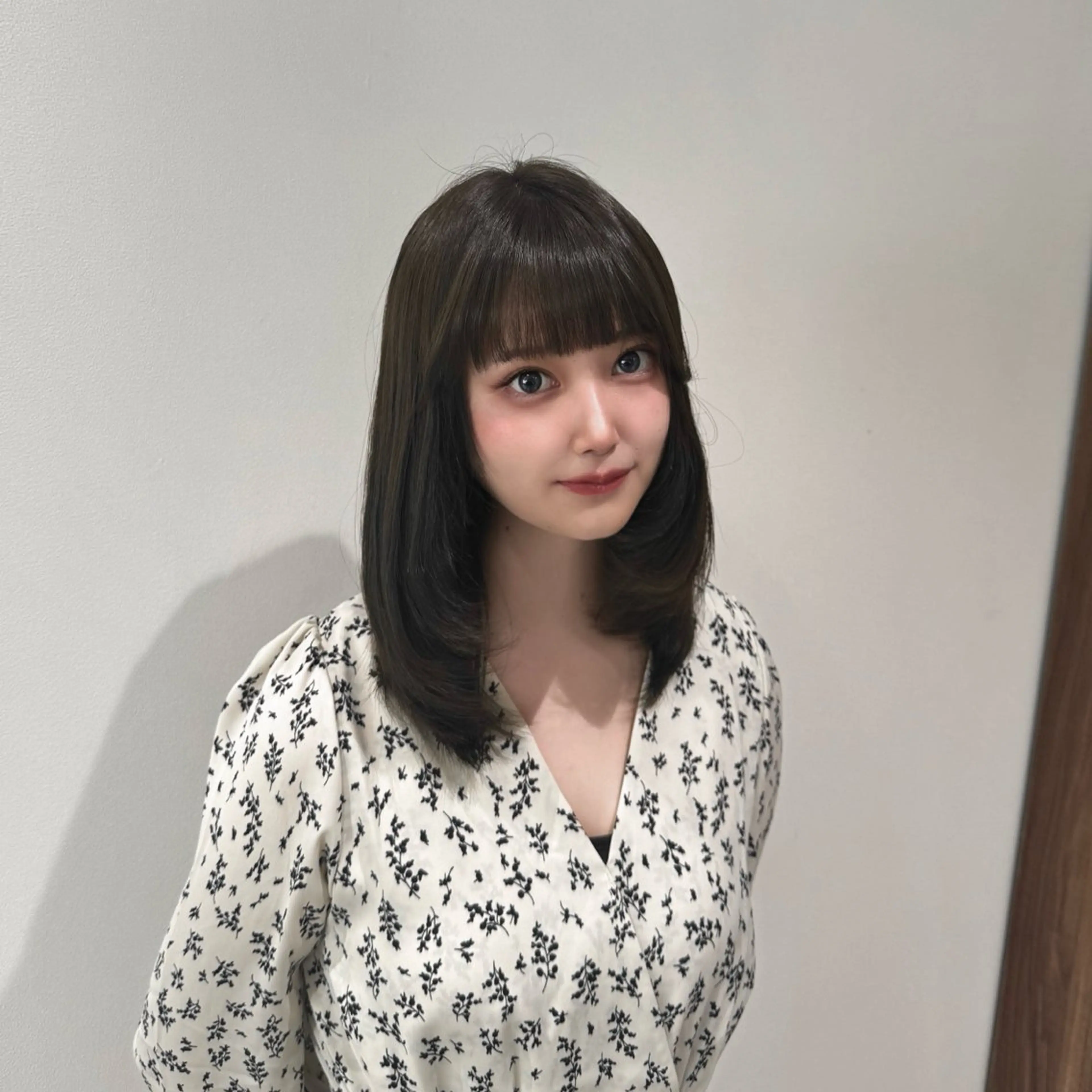 セミロング カラー カット ヘアカラー トリートメント 🩷渋谷/韓国レイヤ ー/艶髪/Sayaのヘアスタイル