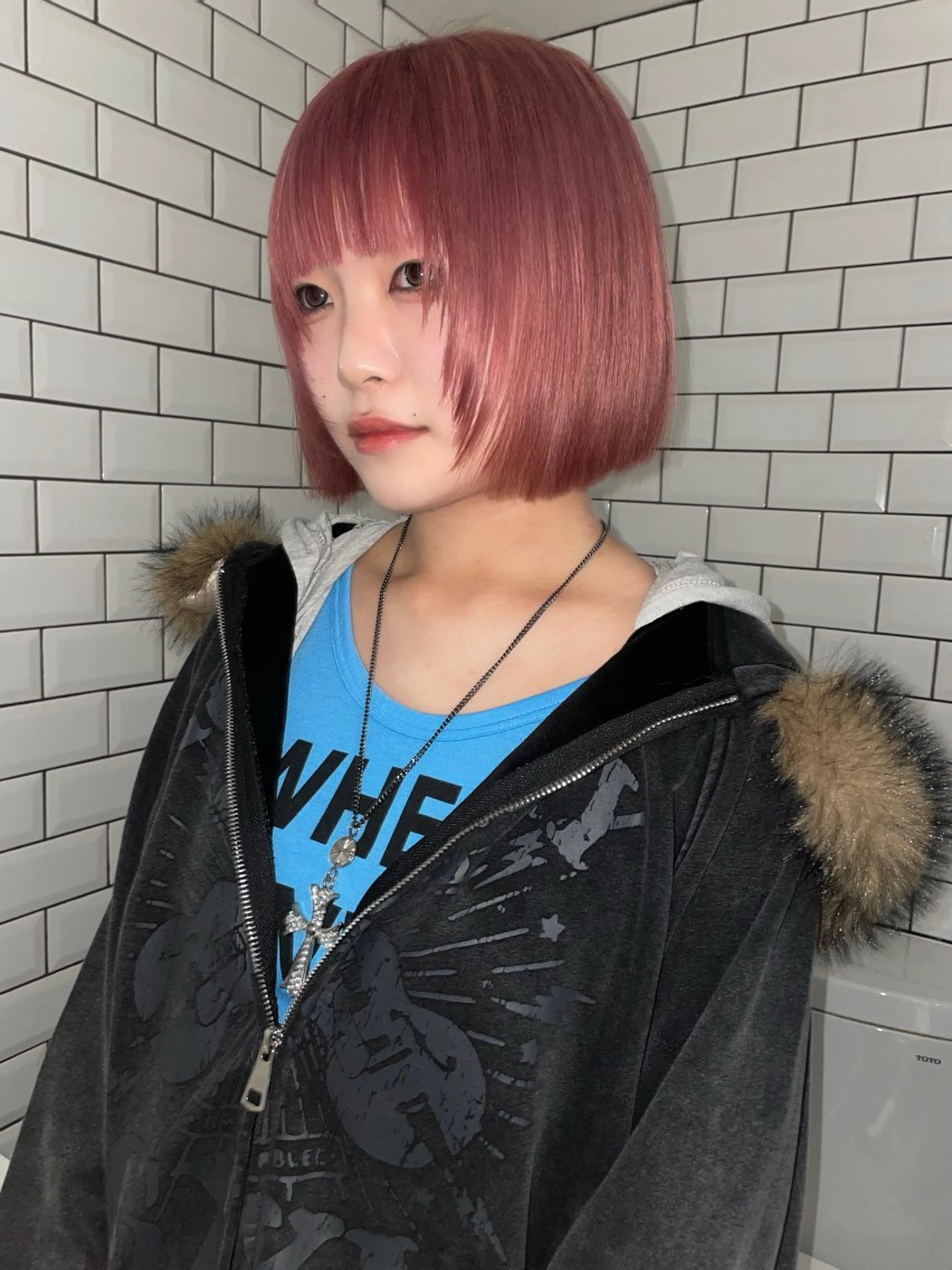 ショート 切りっぱなしボブ ボブ 顔まわりレイヤー 顔周りカット レイヤーカット ボブ.顔周りカット カット/ユキカのヘアスタイル