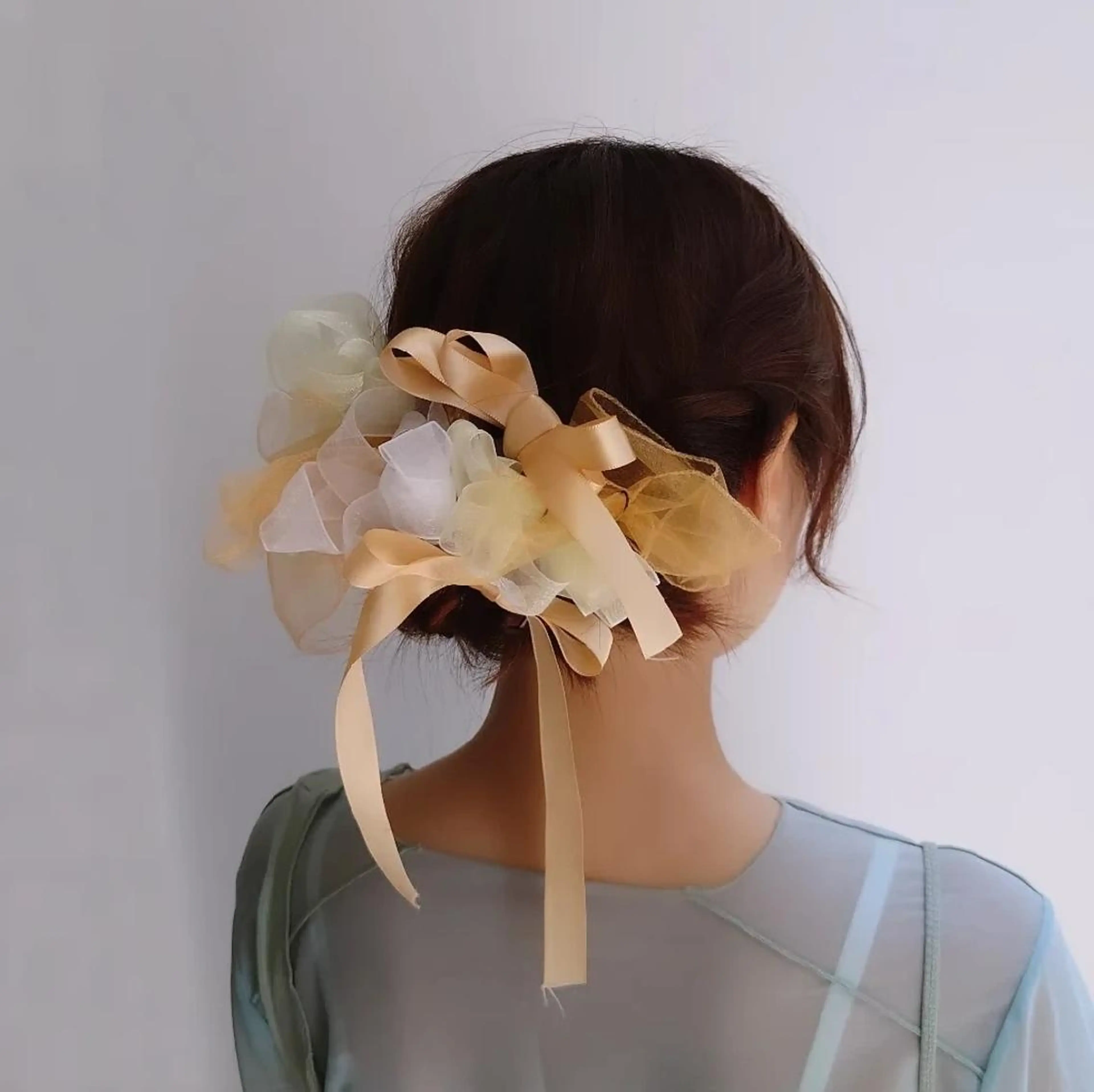 ミディアム ヘアアレンジ カラー 編みこみ 着物ヘア 三つ編み 簡単アレンジ 髪飾り ヘアセット かわい ゆうな 髪質改善/縮毛矯正のヘアスタイル