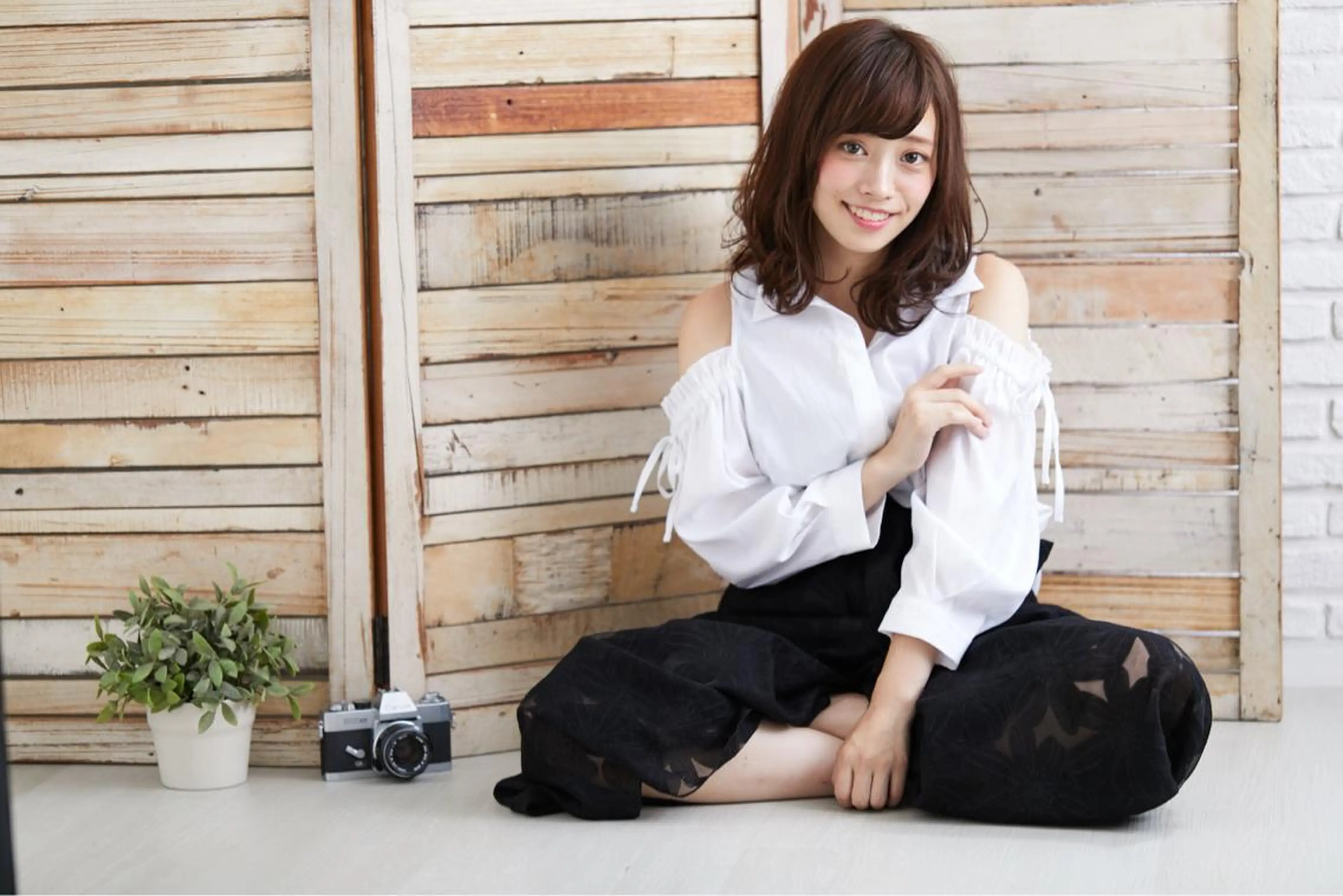 ミディアム カラー パーマ BEBE所属・ご新規様限定 透明感カラーKANAのヘアスタイル