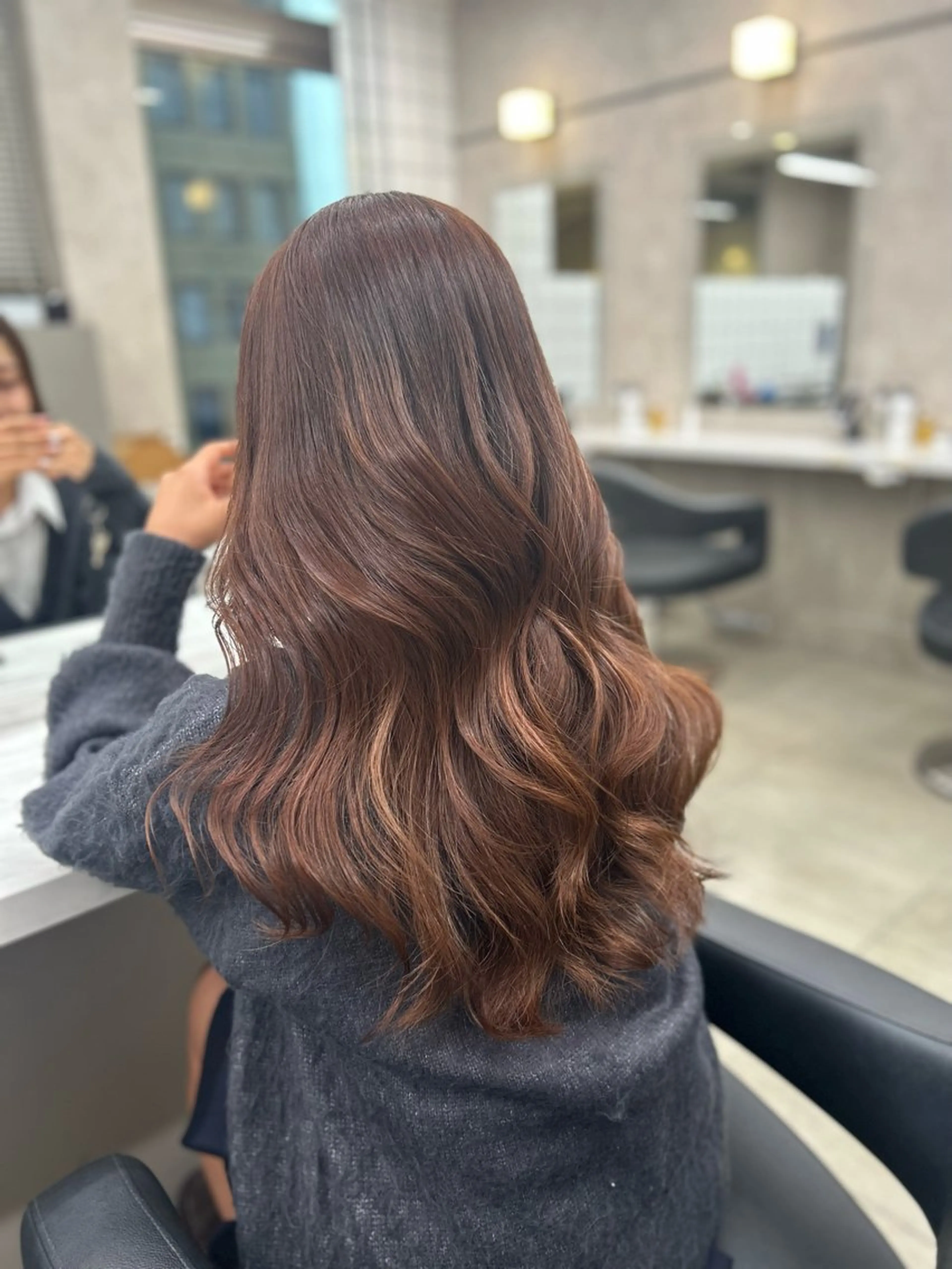 セミロング カラー パーマ ヘアアレンジ メンズ キッズ ヘアカラー トリートメント ヘアセット ブリーチなしカラー/ ブラウン/レイヤーのヘアスタイル