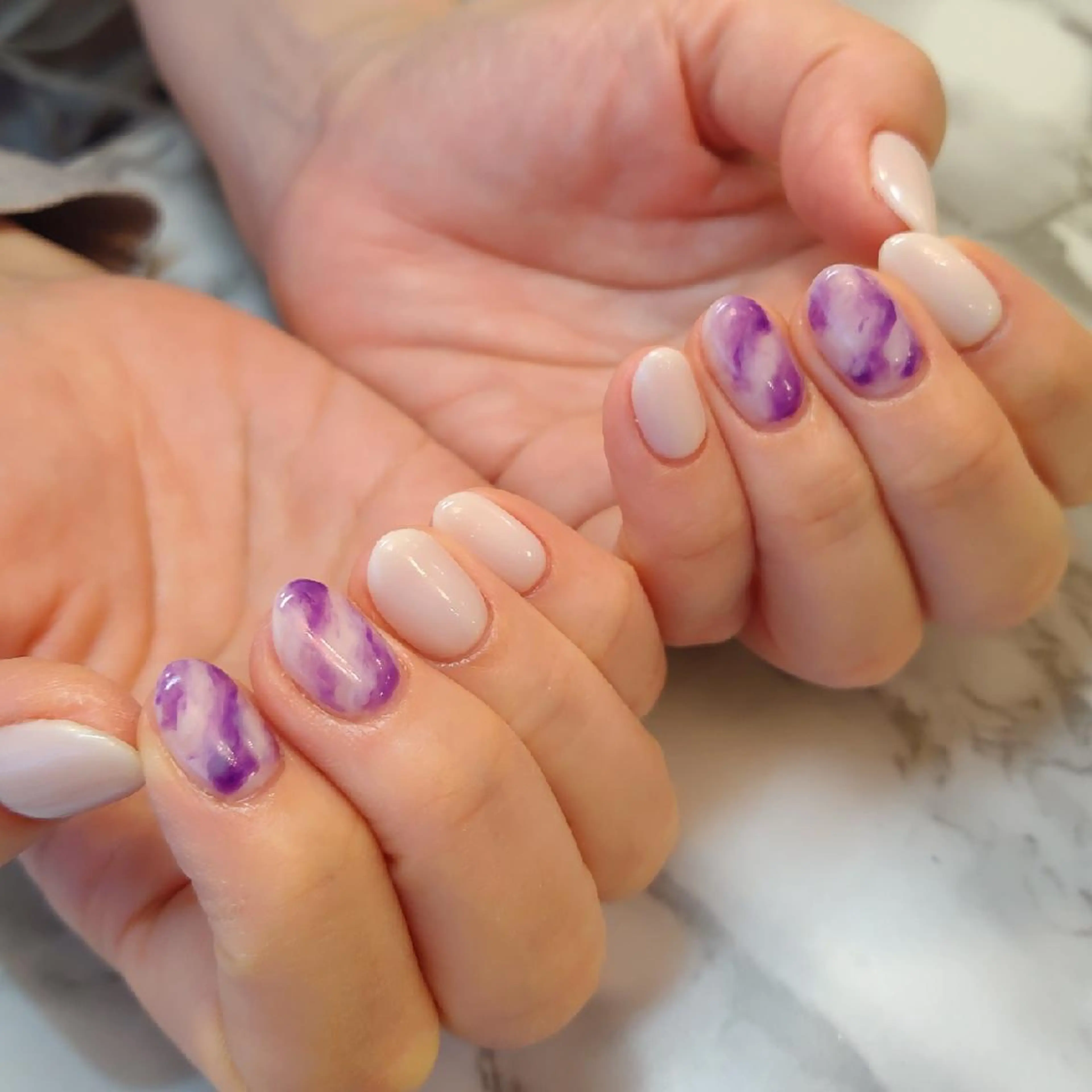 ネイル ジェヌインネイル 河内のネイルデザイン