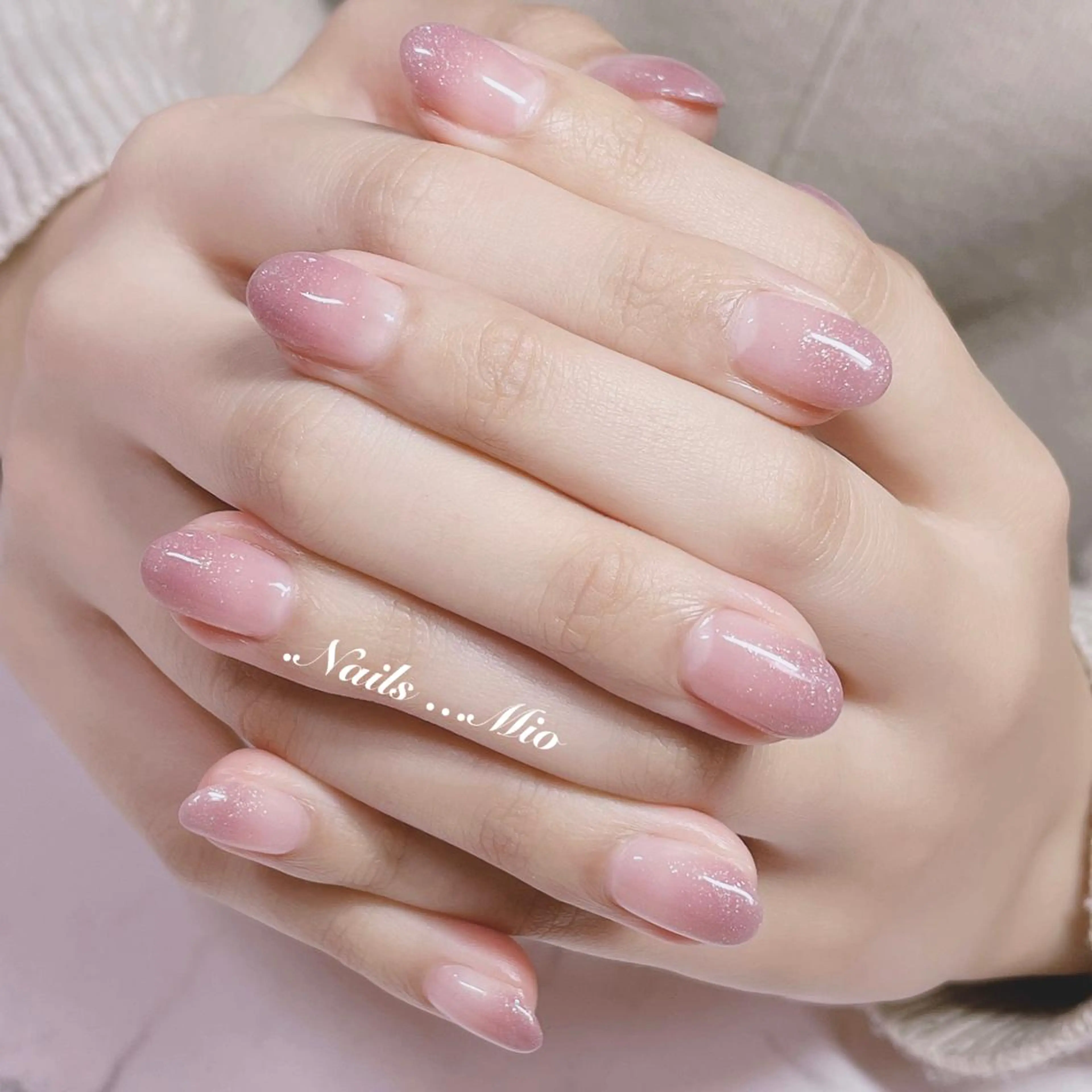 ネイル グラデーション ラメ(グリッター) ラメグラデーション .Nails Mio 赤羽西ネイルサロンのネイルデザイン