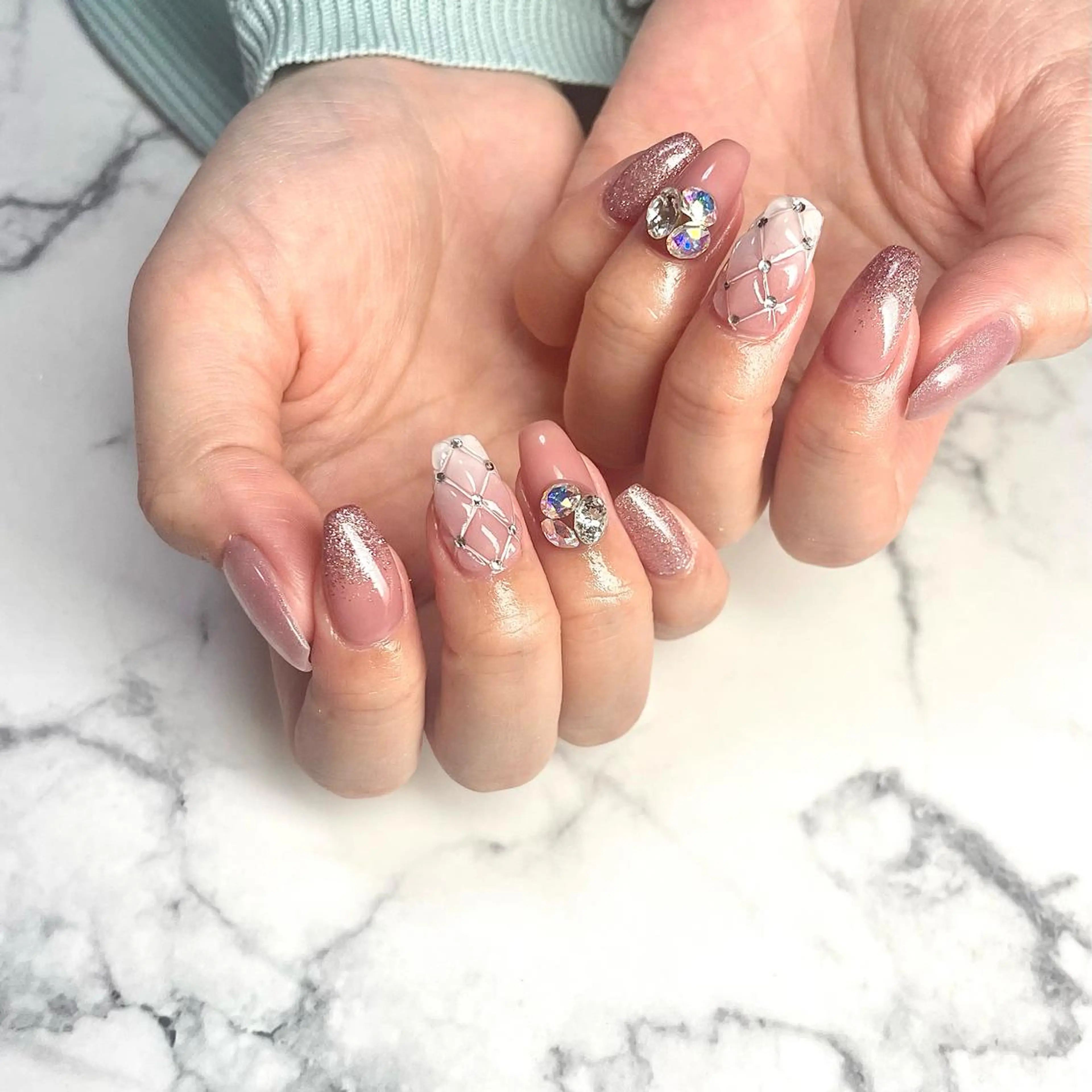 ロング ネイル 持ち込み ピンク Mnail mayuのネイルデザイン