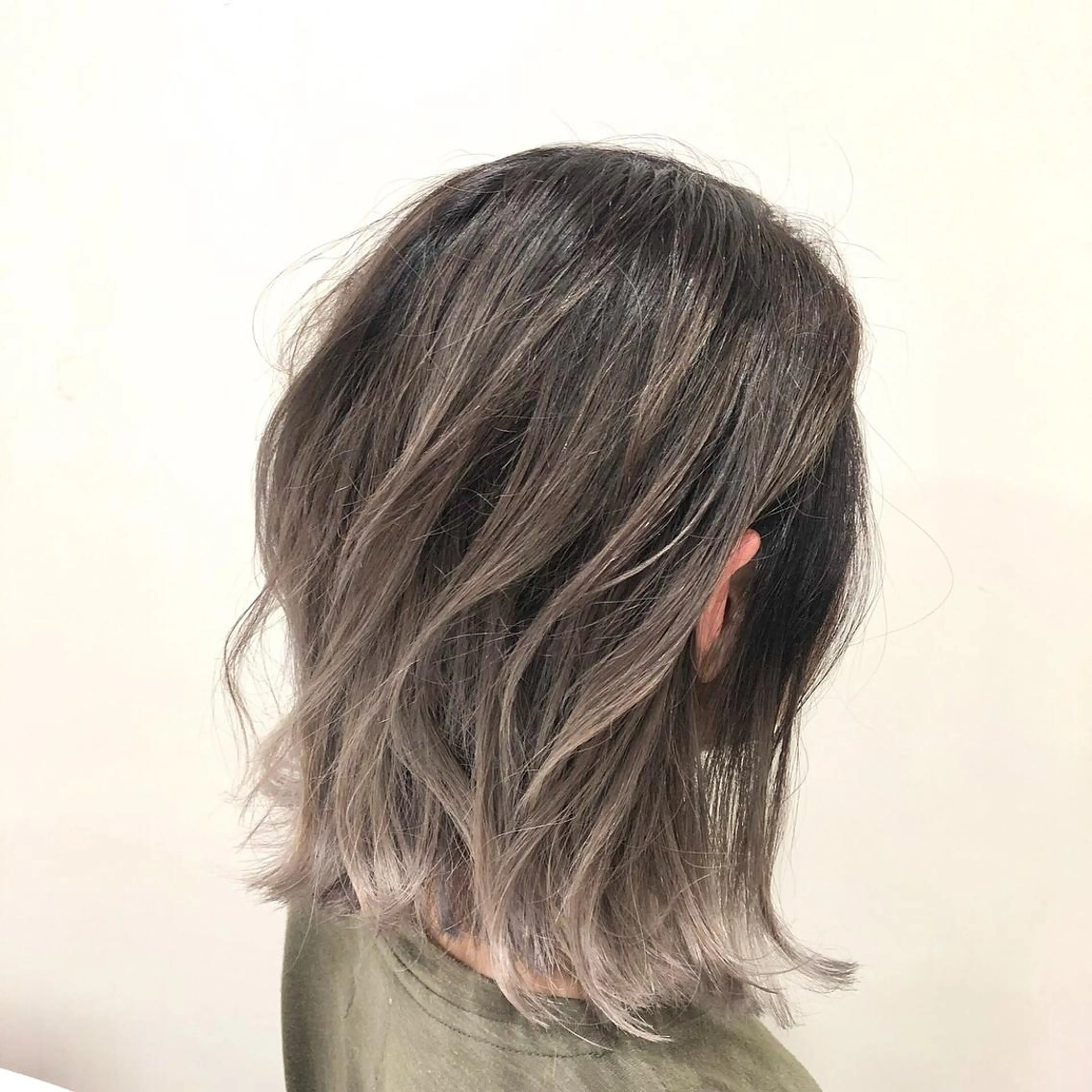 ショート カラー 阿部 泰博のヘアスタイル