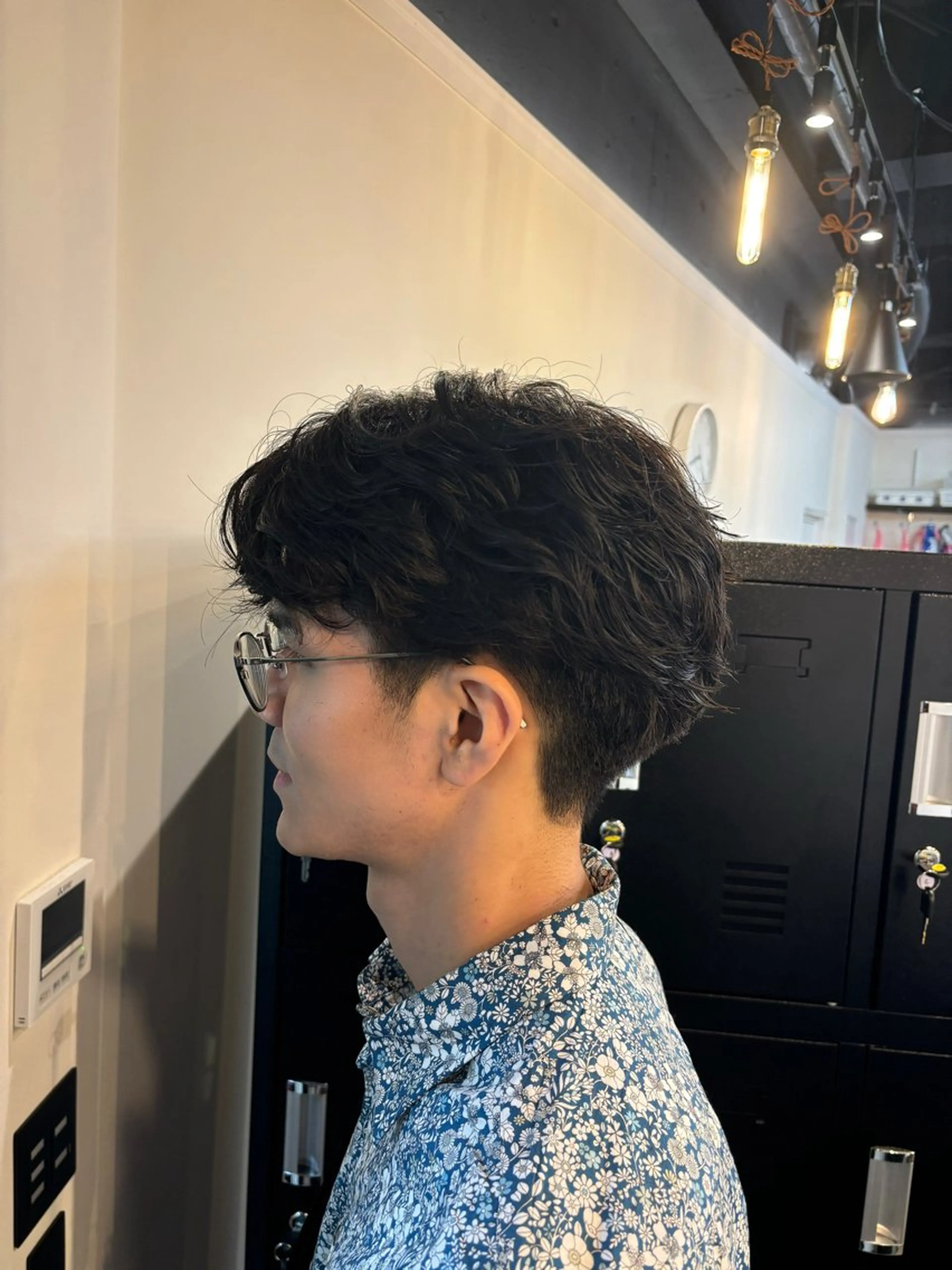 パーマ メンズ 韓国風/メンズ アイブロウワックスの眉毛・アイブロウイメージ