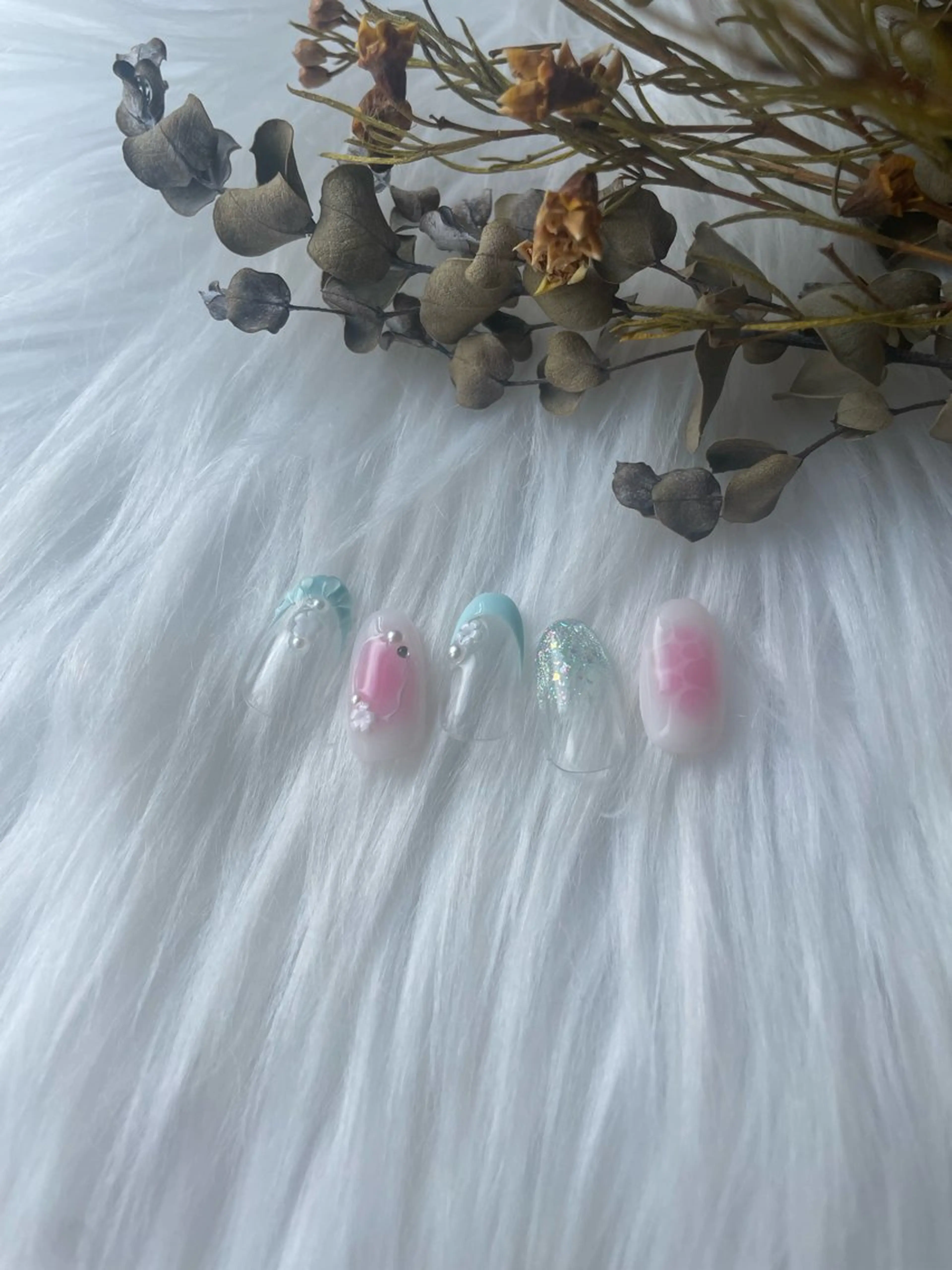 ネイル ブルー チークネイル フレンチネイル キラキラネイル 韓国ネイル ハンドネイル timtam --sakiのネイルデザイン