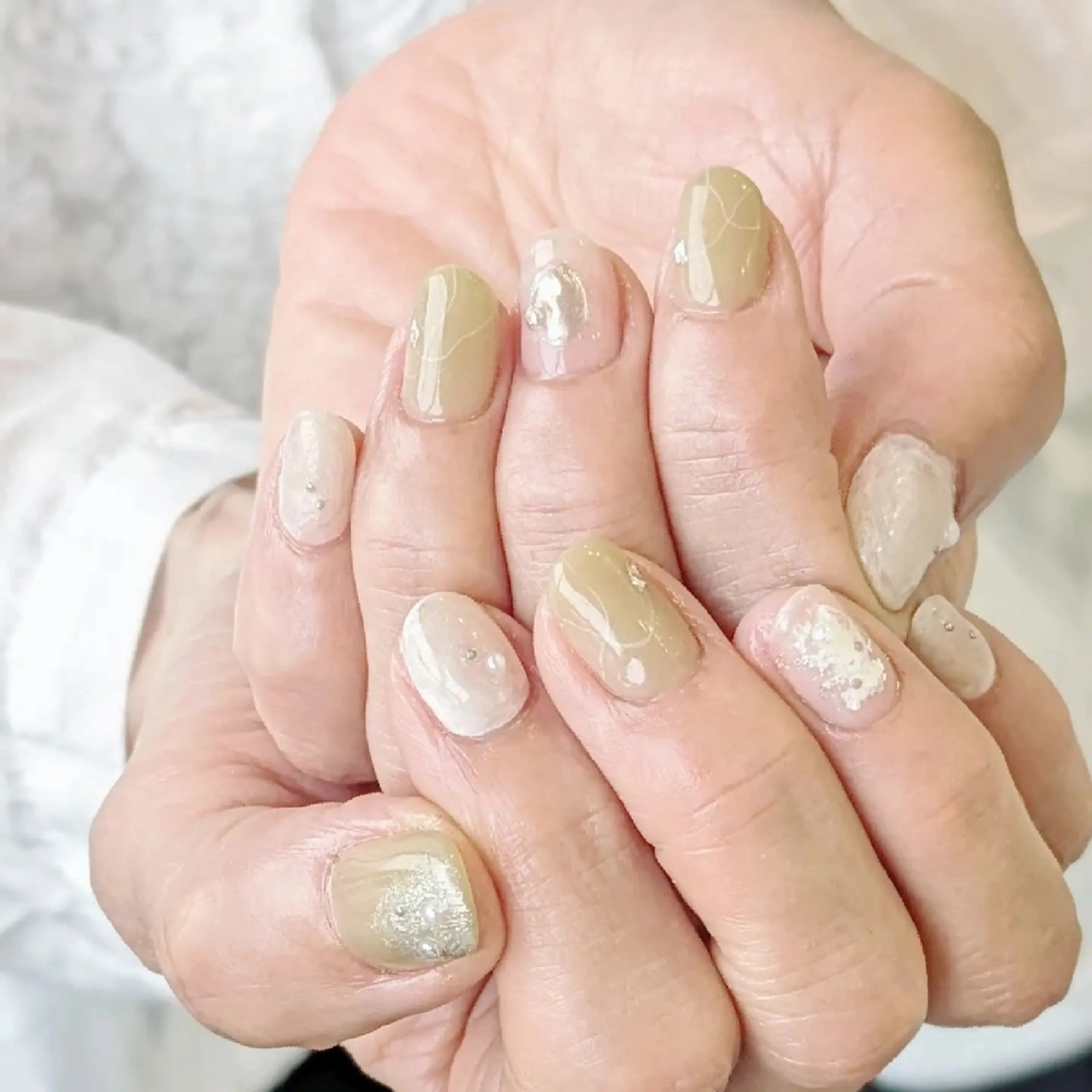 ネイル グリーン ハンドネイル jolie  ISIHARAのネイルデザイン