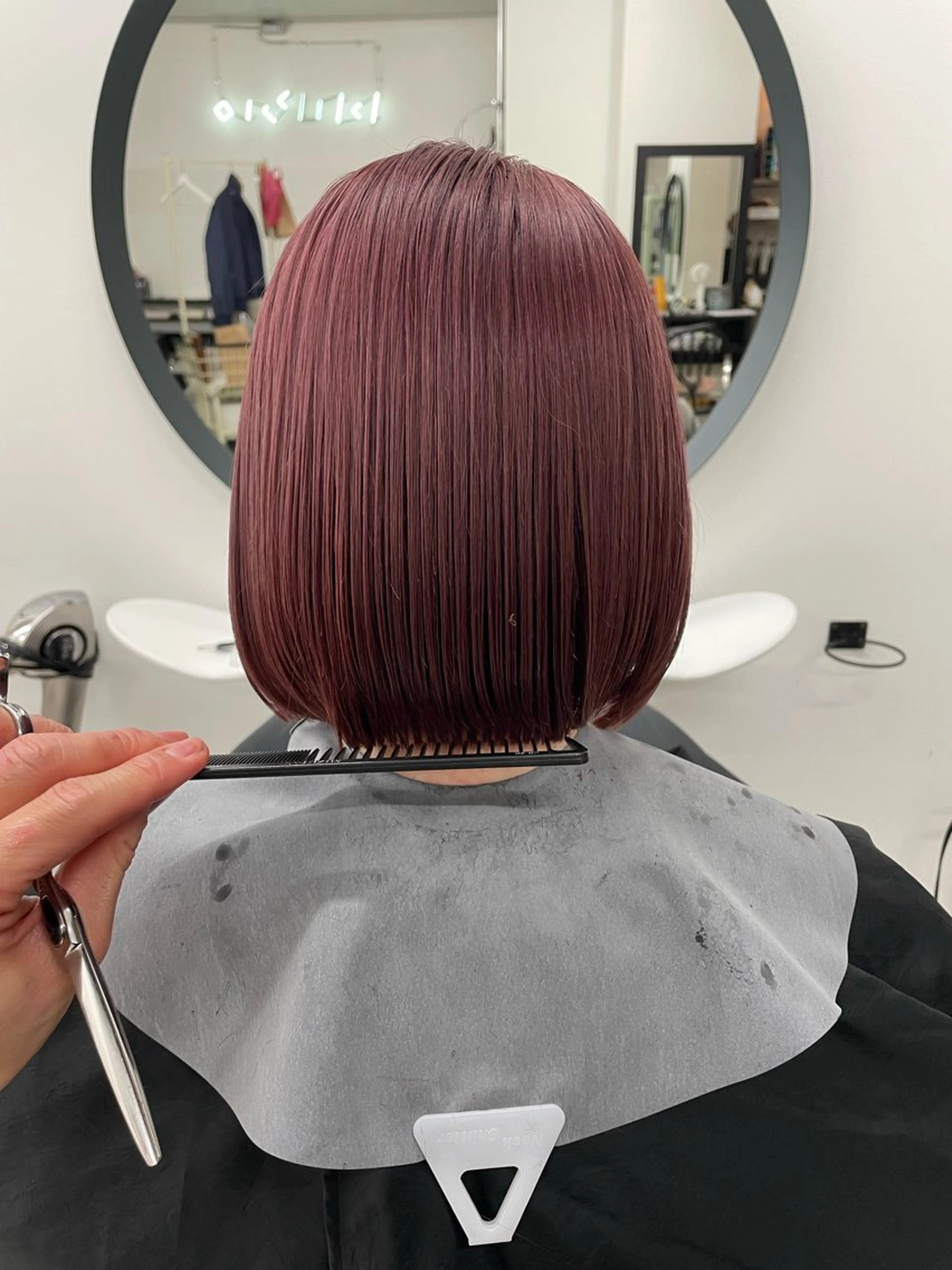 ショート カラー パーマ ヘアアレンジ メンズ キッズ ネイル マツエク・マツパ アイブロウ 成人式 切りっぱなしボブ ショートボブ 子どものヘアアレンジ メンズブリーチ カワカツ トキのヘアスタイル