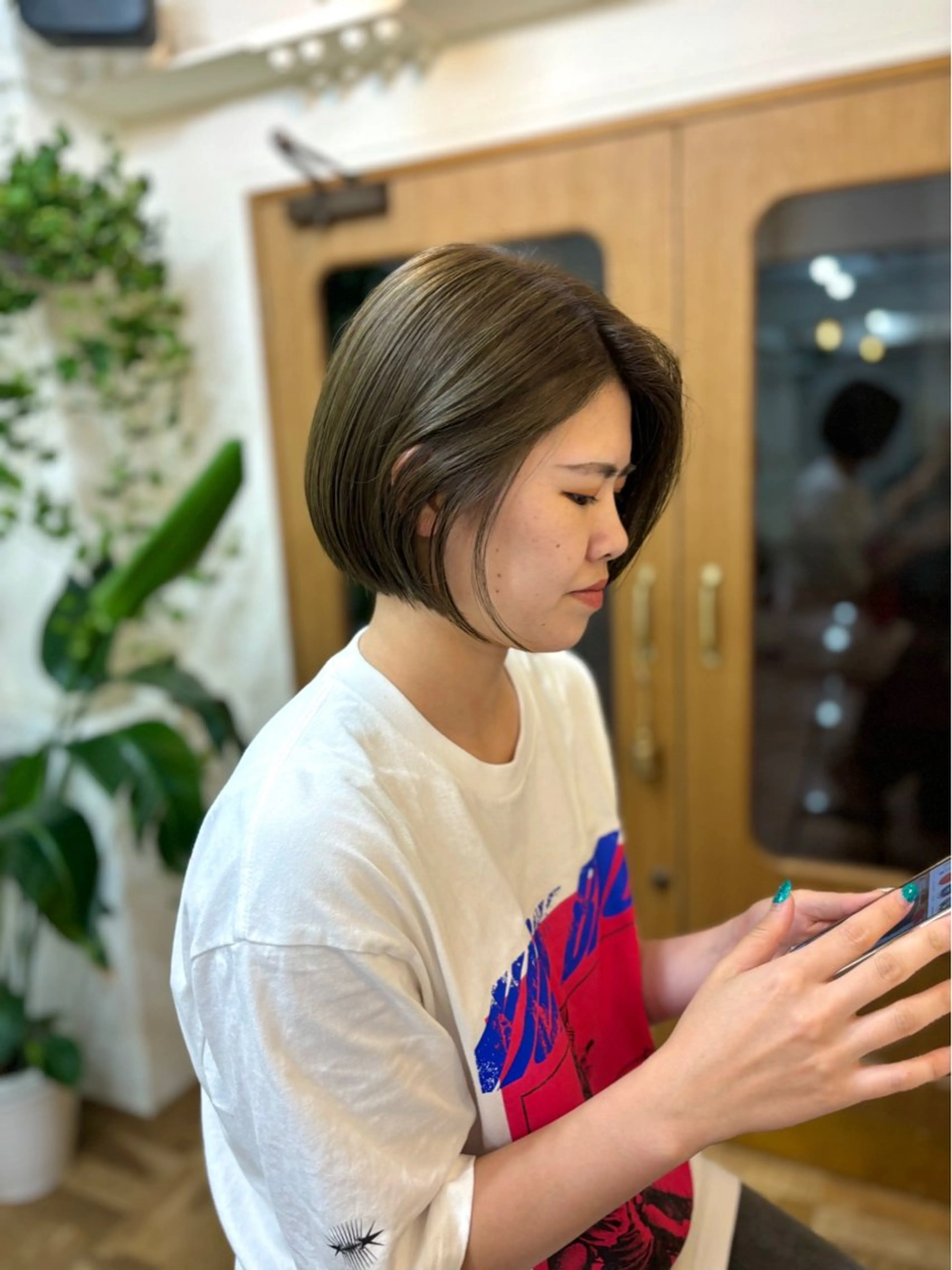 ショート カラー ブリーチ 透明感カラー ブリーチなしカラー オリーブカラー ボブ CIEN所属・ayano🫧 《CIEN》のヘアスタイル