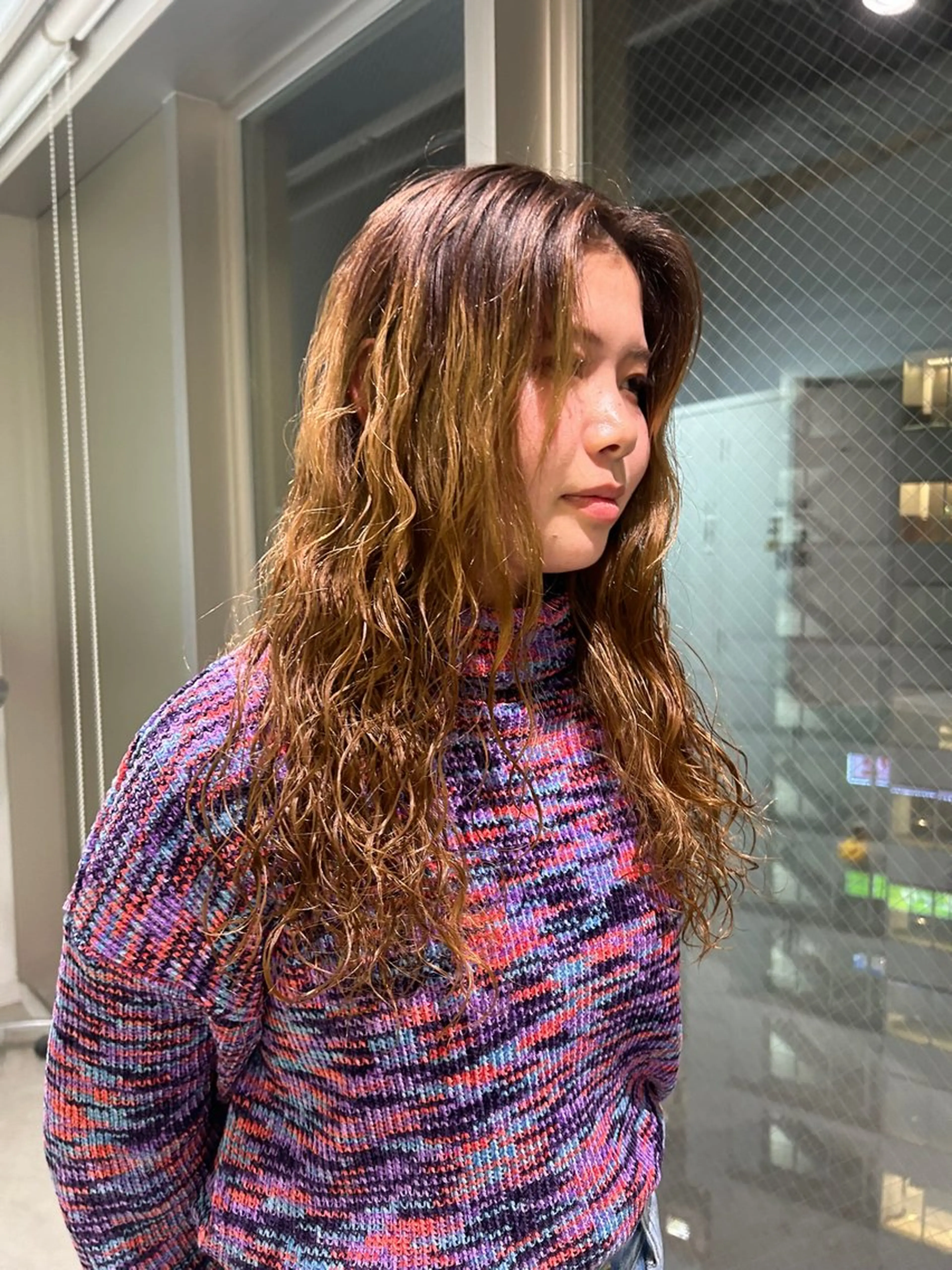 冬限定クーポン👩🏽‍🦱♥️)カット+海外ガール風スパイラルパーマ＋うる艶TRの写真