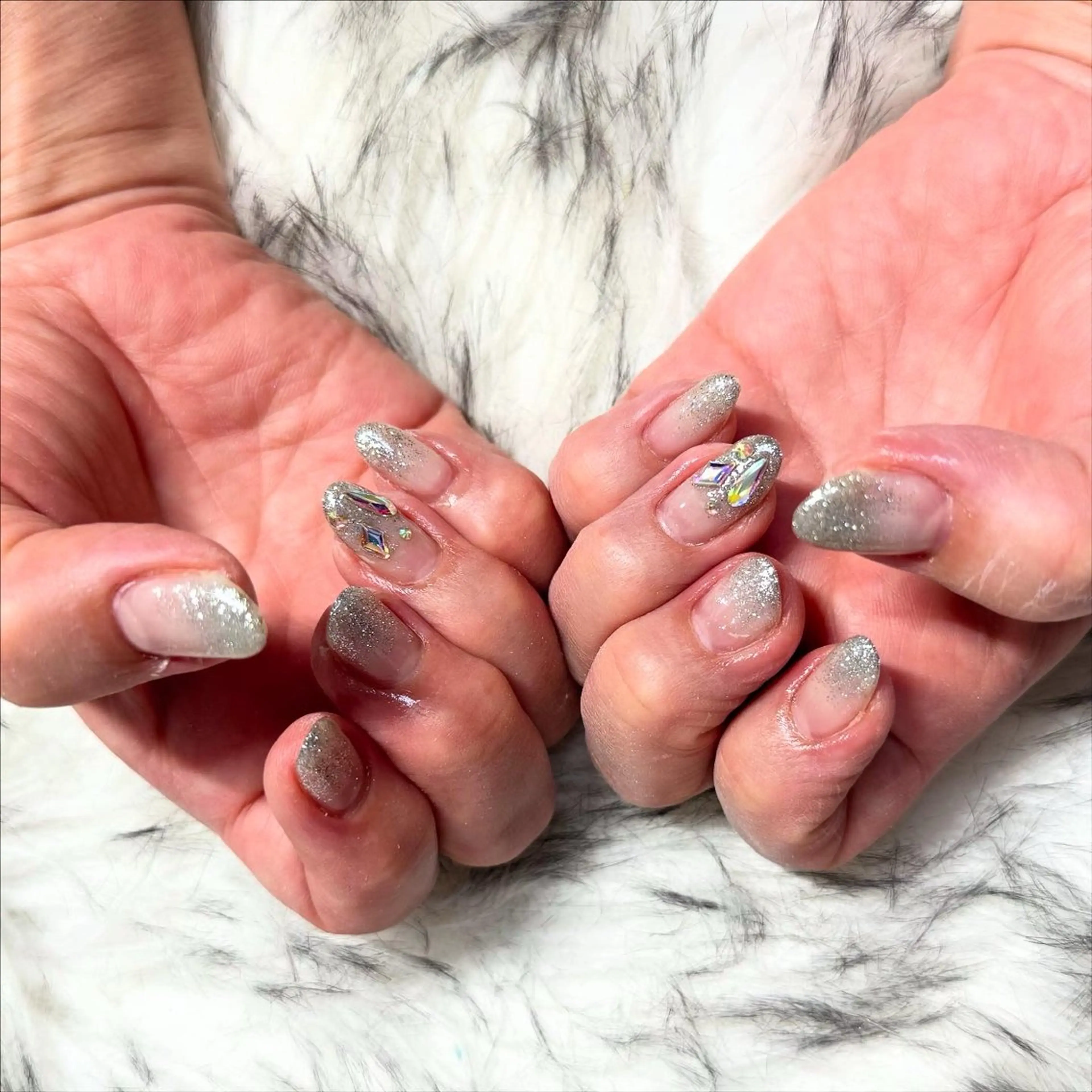 ミディアム ハンドネイル mao .のネイルデザイン