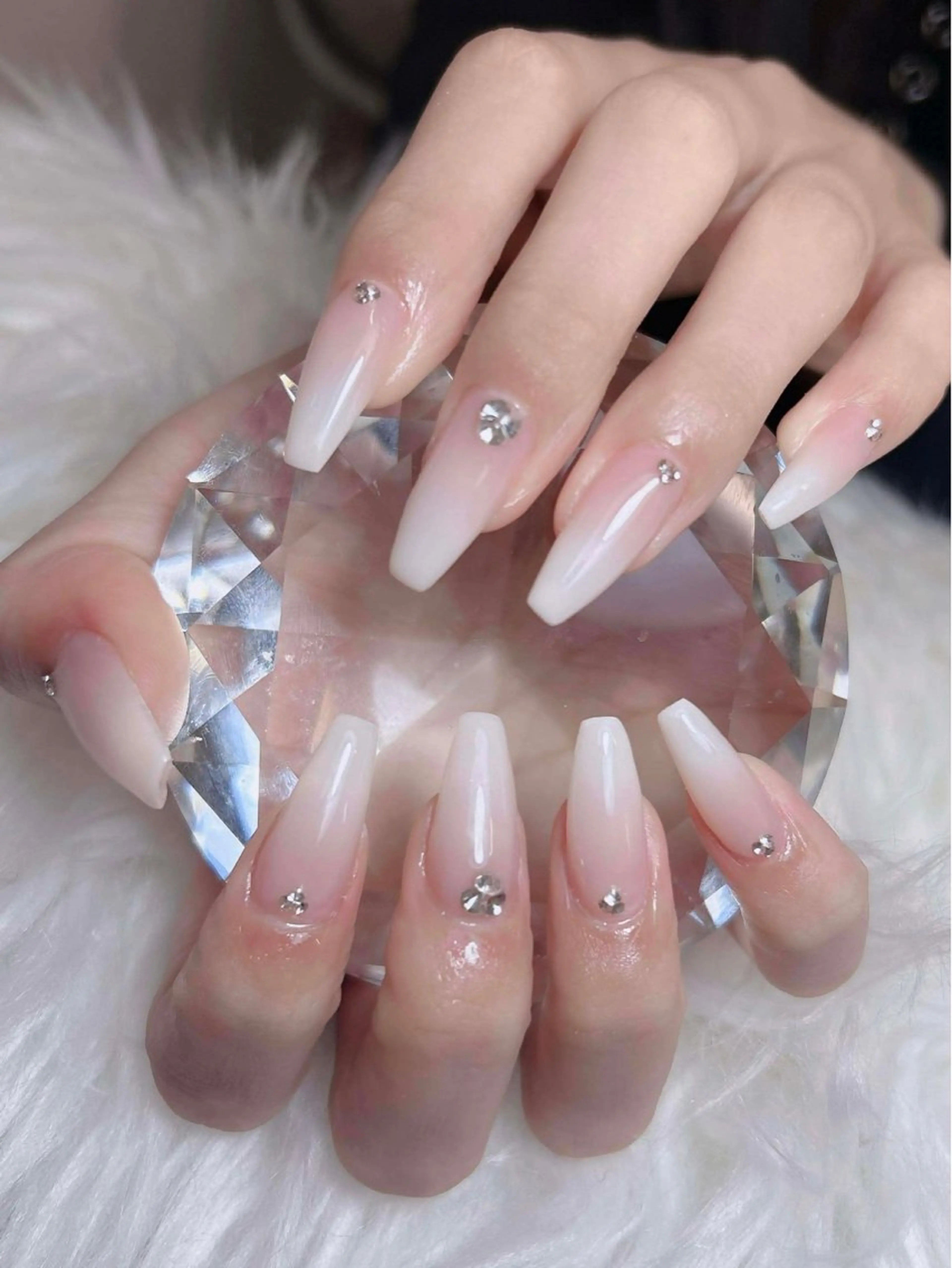 ネイル オーロラネイル チークネイル フットネイル フレンチネイル 韓国ネイル ハンドネイル Lumi Nailのネイルデザイン