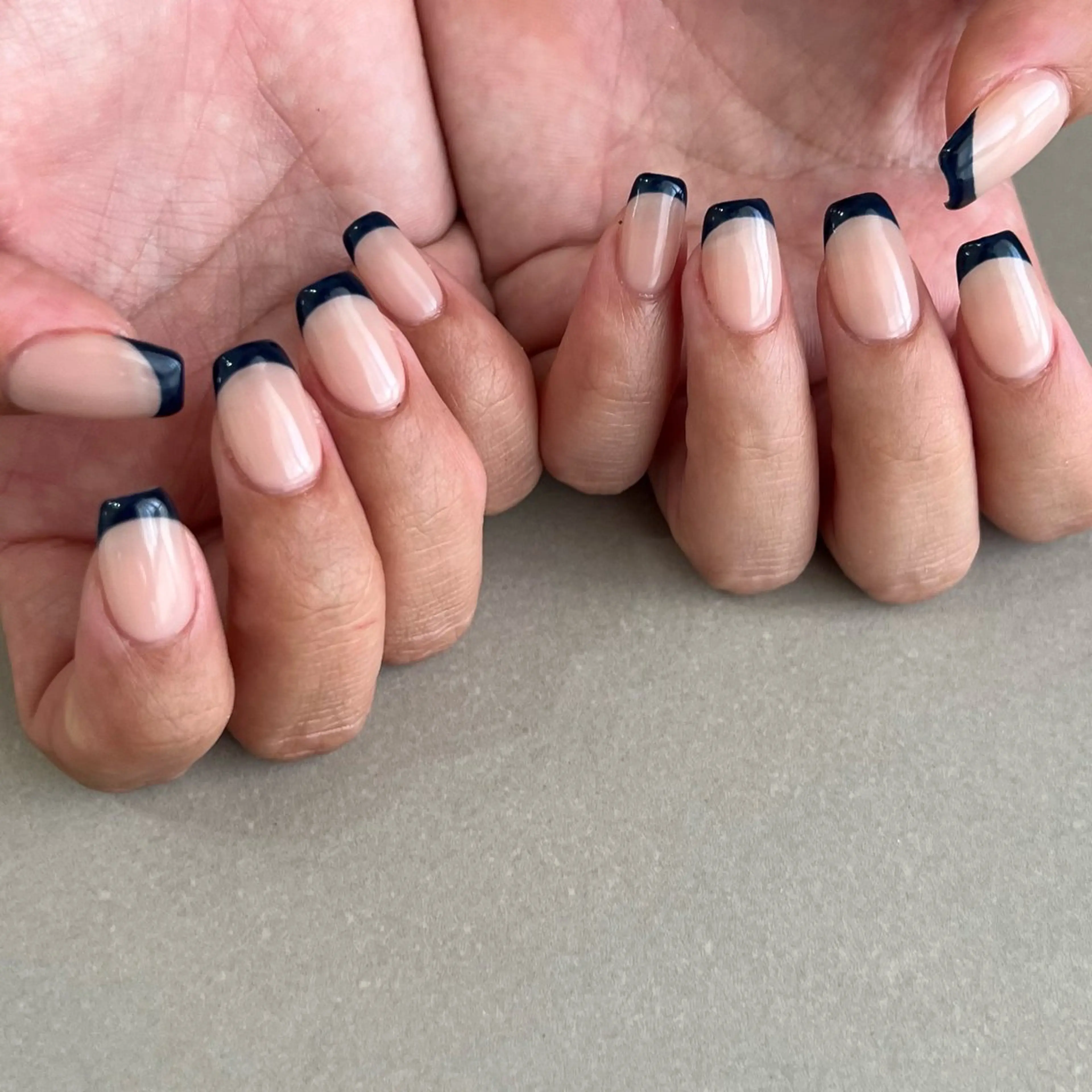 ネイル 長さ出し フレンチネイル シンプルネイル Momoka ネイリスト福岡/薬院のネイルデザイン