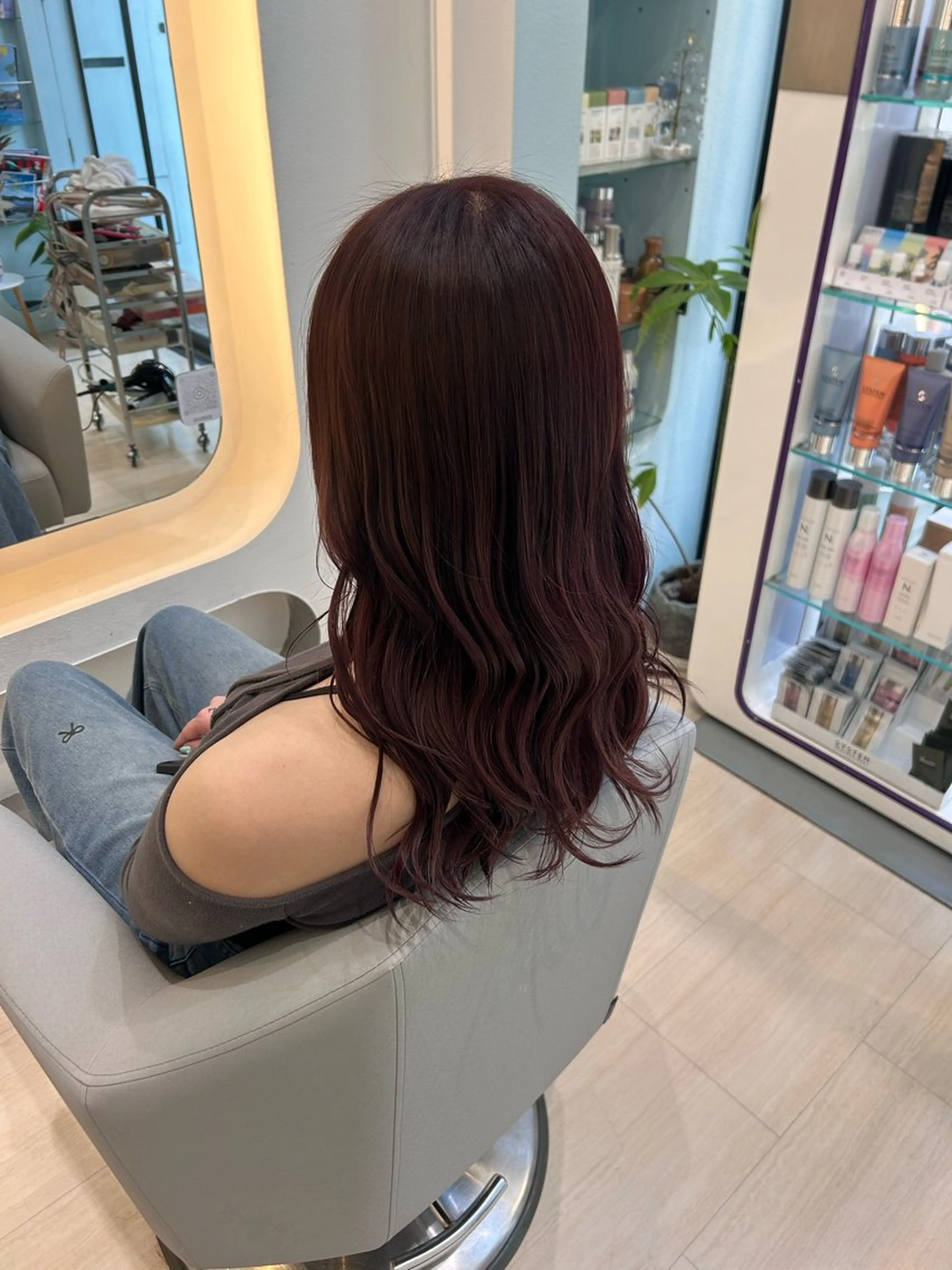 セミロング カット ヘアカラー 堀 日次のヘアスタイル