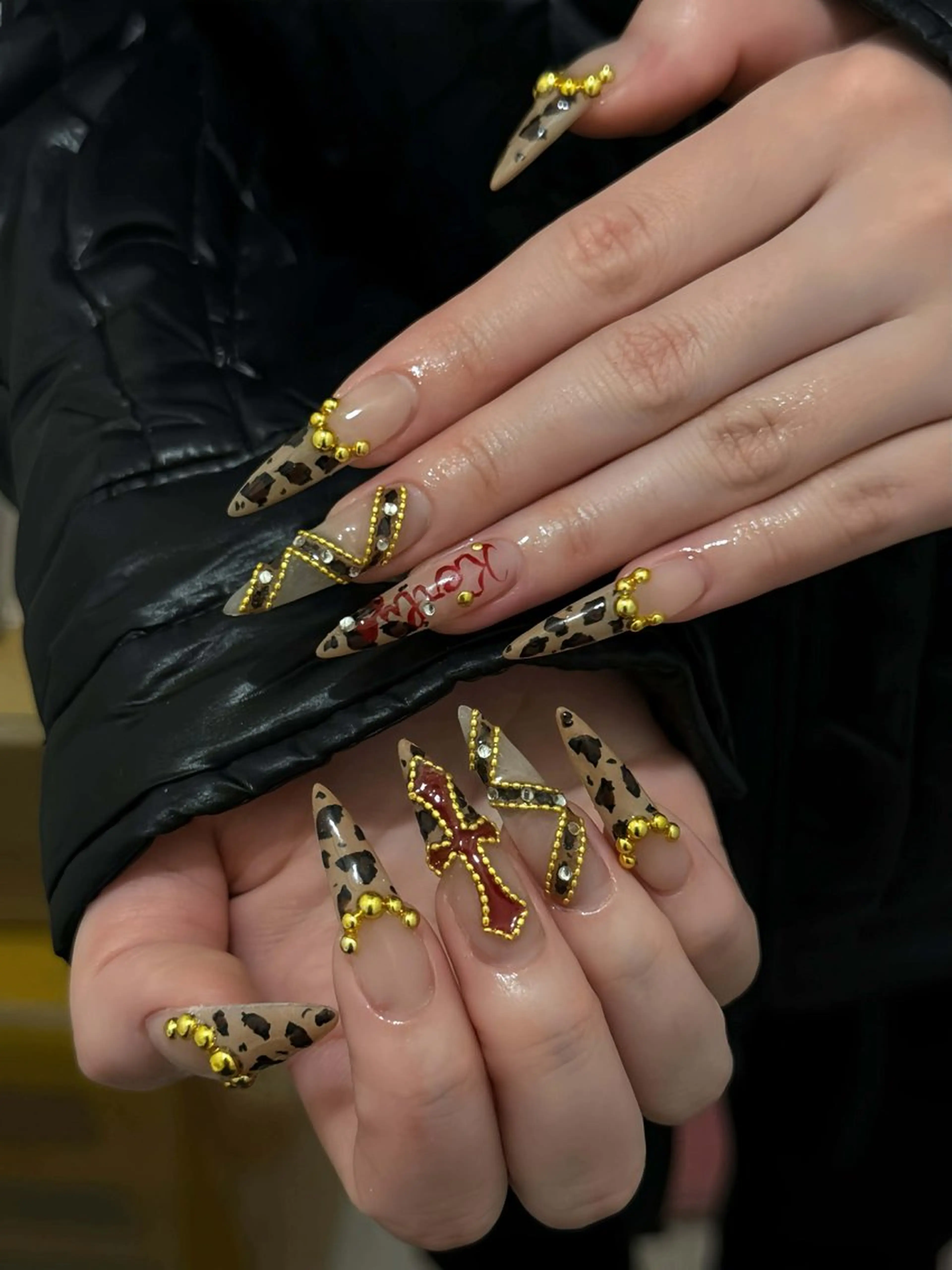 ネイル アートネイル オーロラネイル フレンチネイル ジェルネイル 韓国ネイル ハンドネイル Julli NailStudioのネイルデザイン