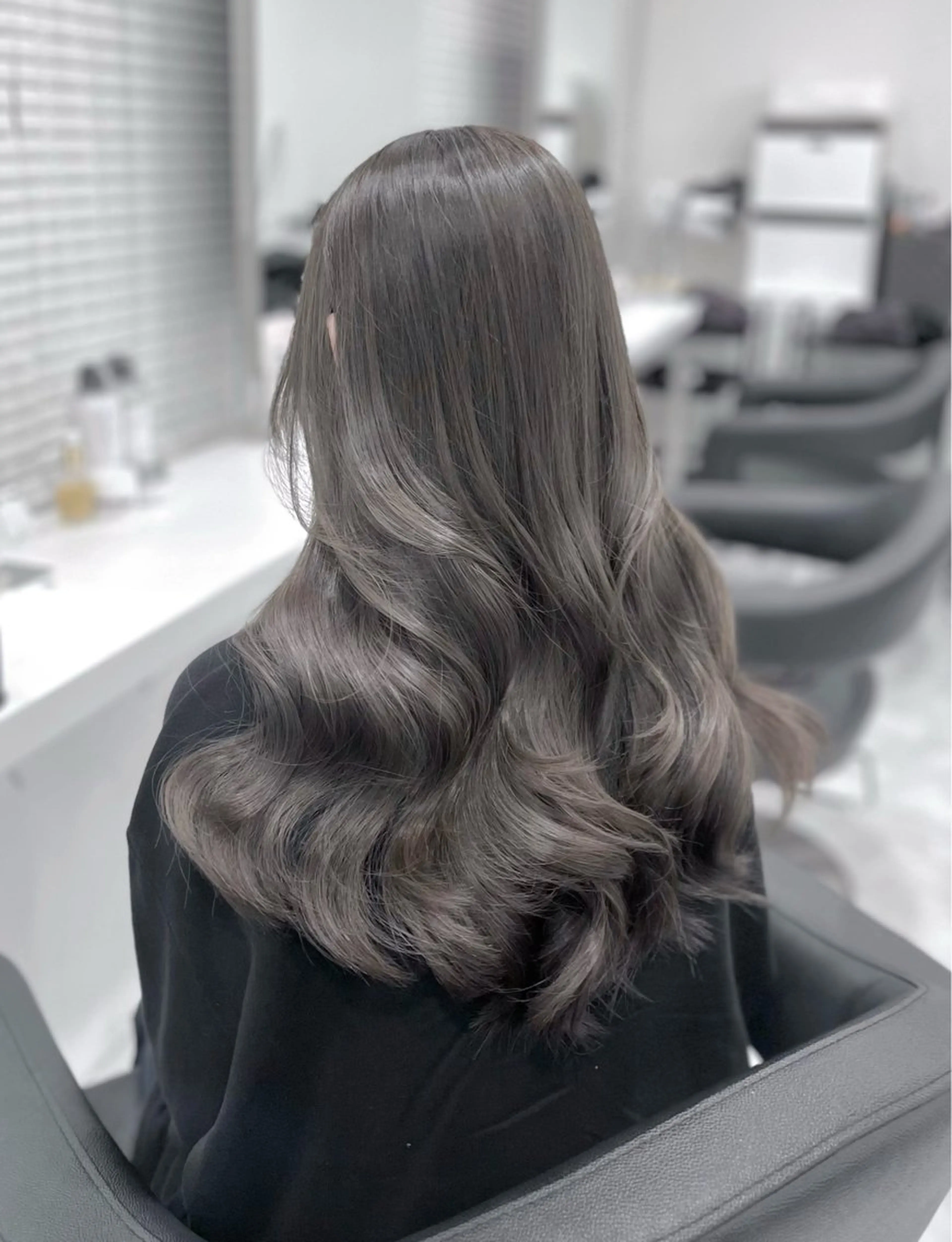 セミロング カラー ヘアアレンジ サロウィン渋谷宇田川店所属・ハッシュカット/レイ ヤーカットArataのヘアスタイル