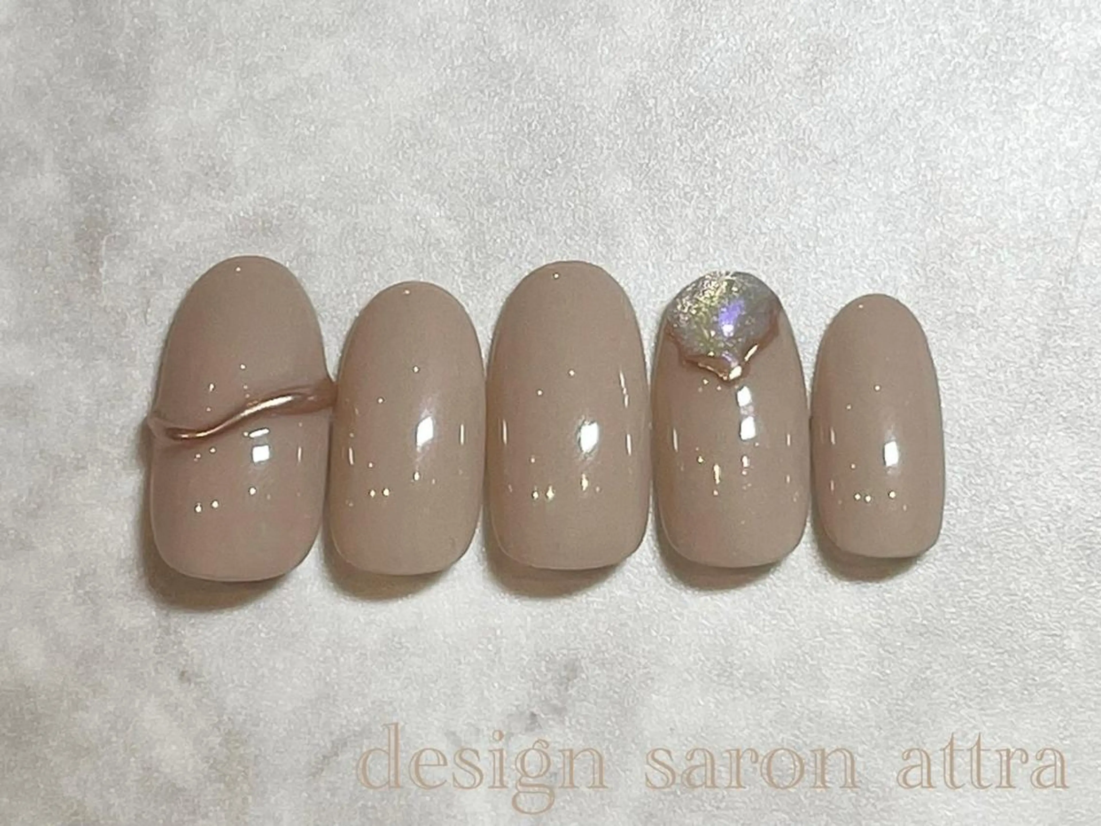 ネイル シンプルネイル ハンドネイル 根津 綾子のネイルデザイン