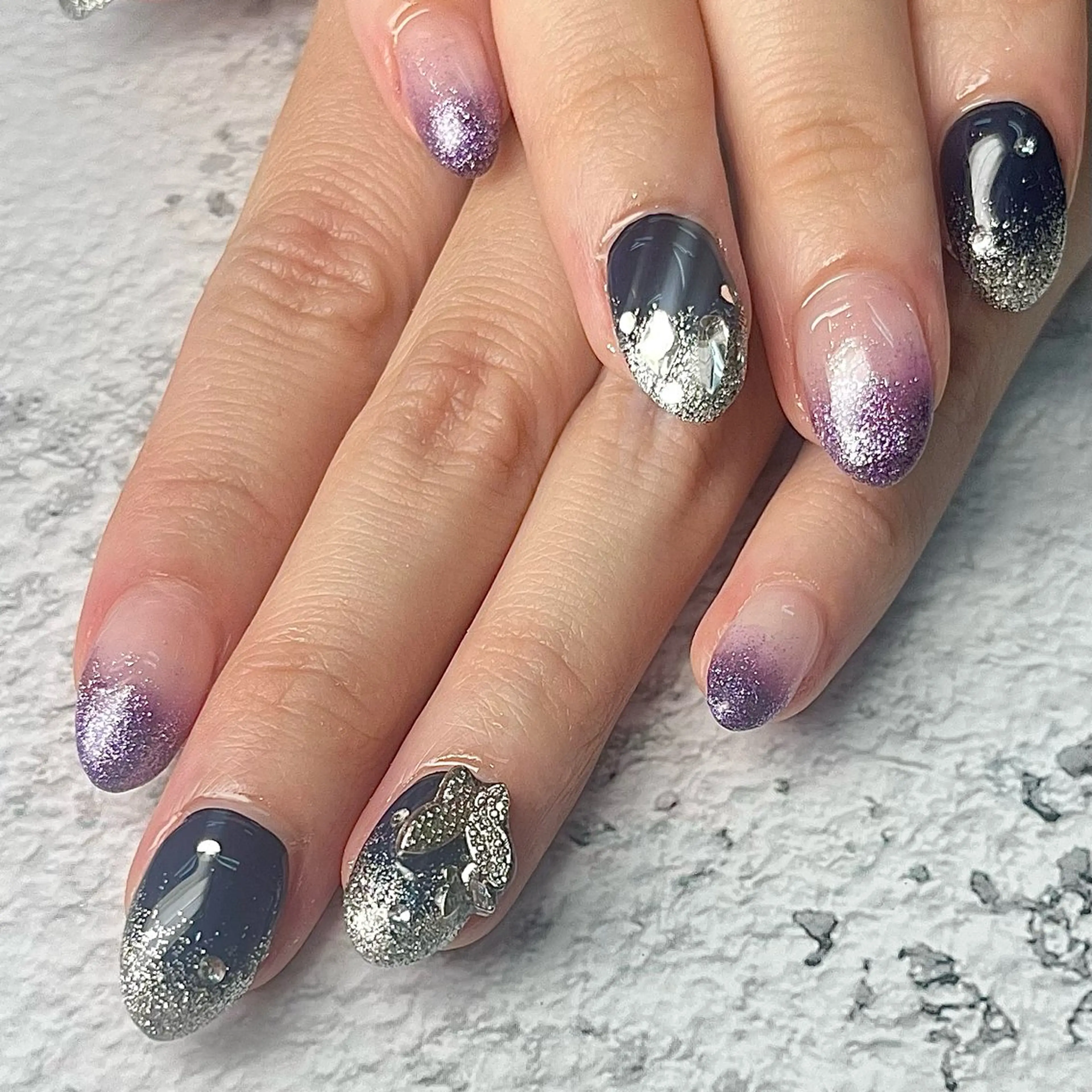 ネイル ハンドネイル Queen nail 北堀江 ASUKAのネイルデザイン