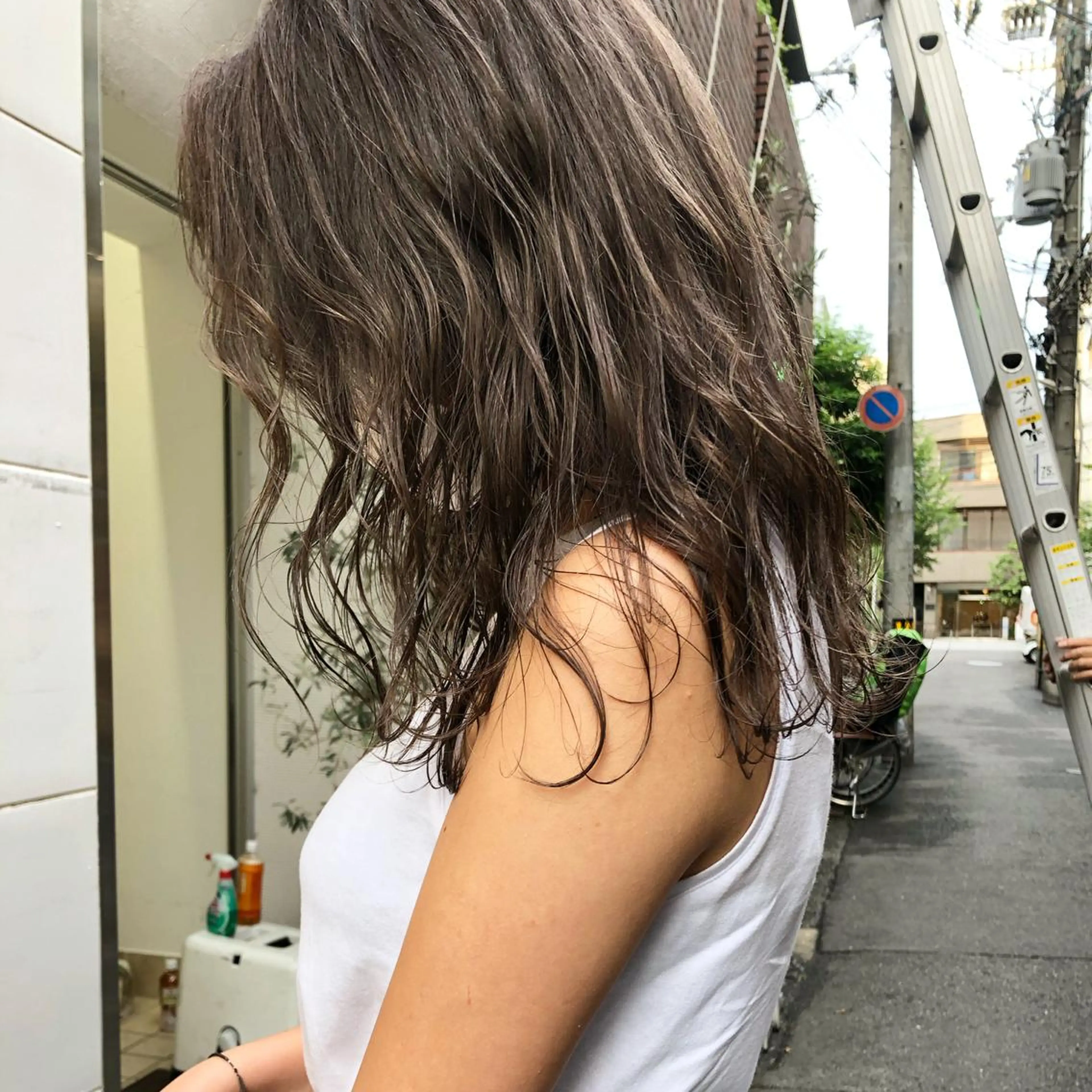 セミロング カラー グレージュ ミルクティーグレージュ ヘアカラー トリートメント Tao所属・藤川 大智のヘアスタイル
