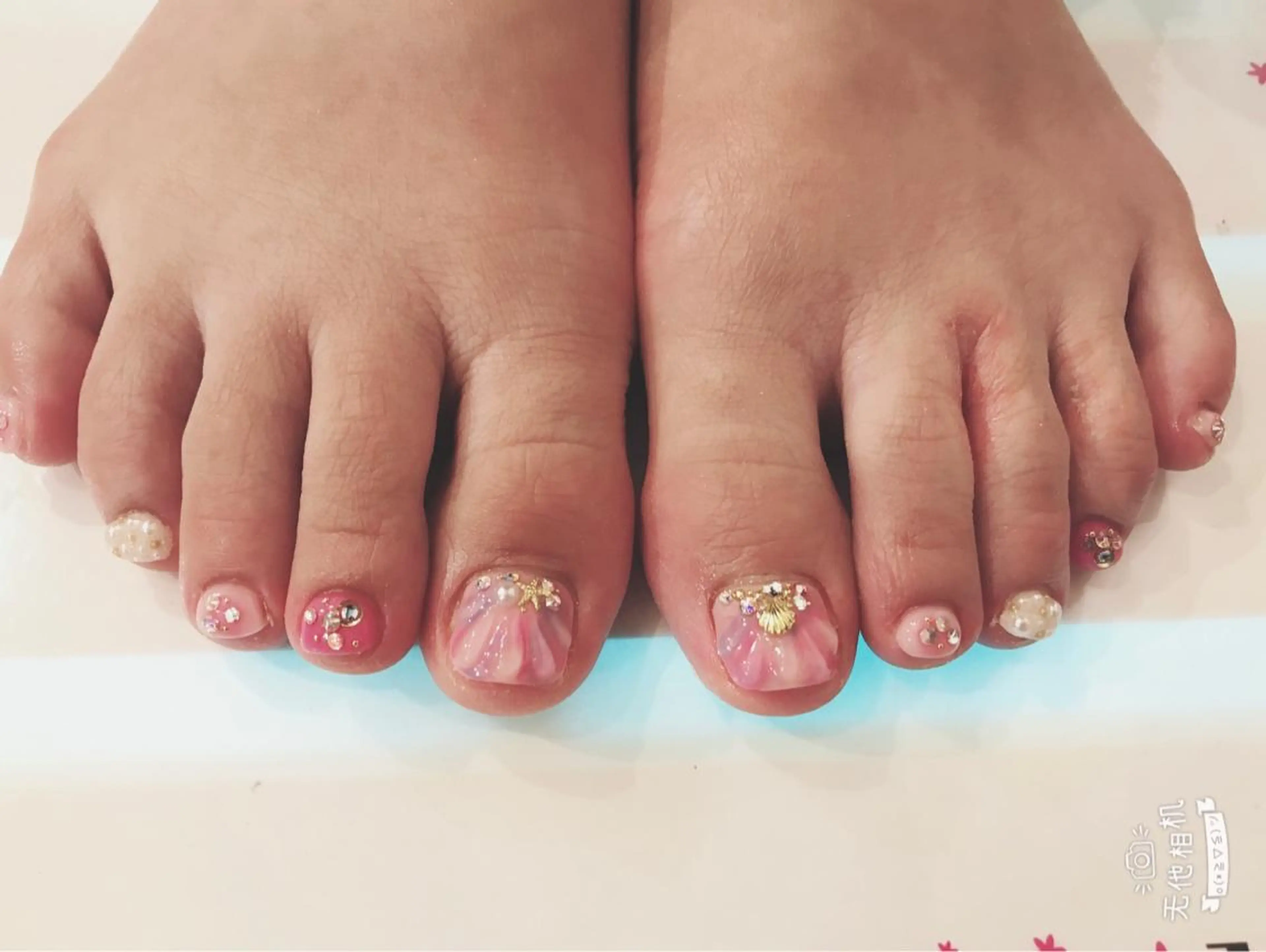 ネイル フットネイル リン リンのネイルデザイン