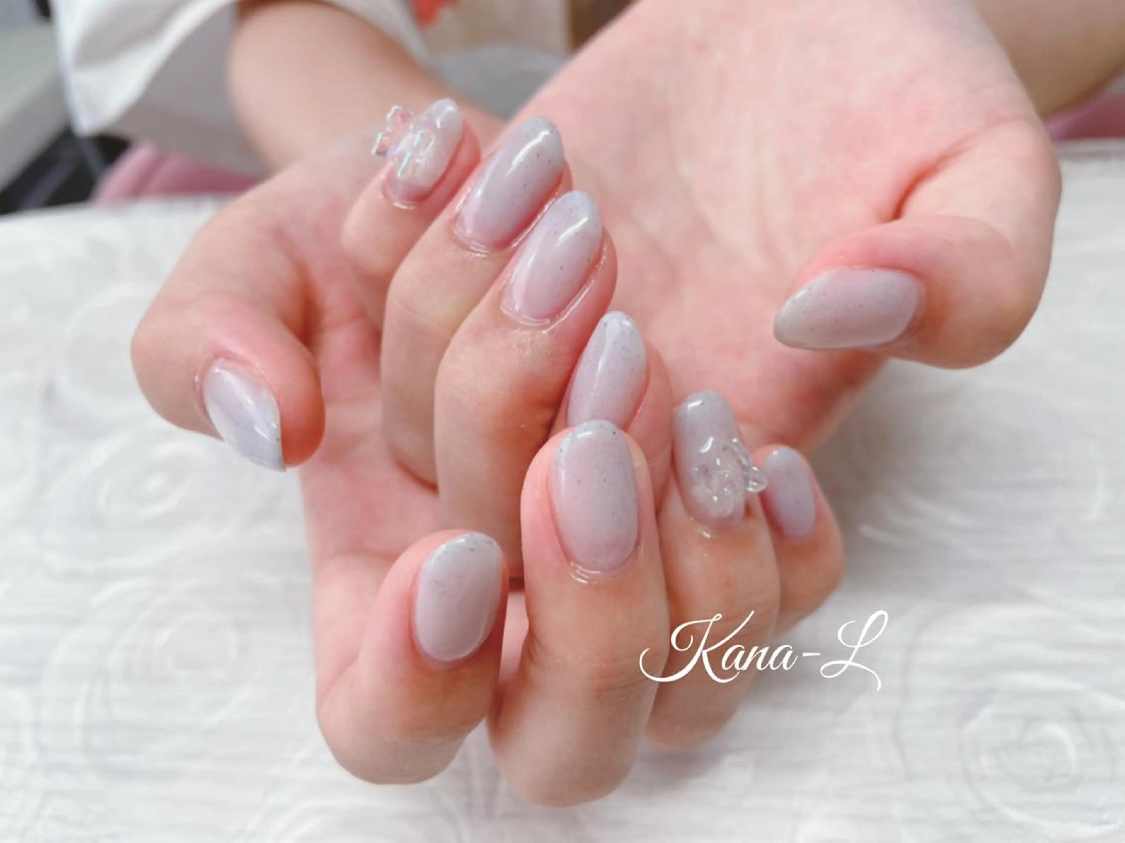 カラー ネイル グラデーションカラー グラデーション 芦辺 香奈のネイルデザイン