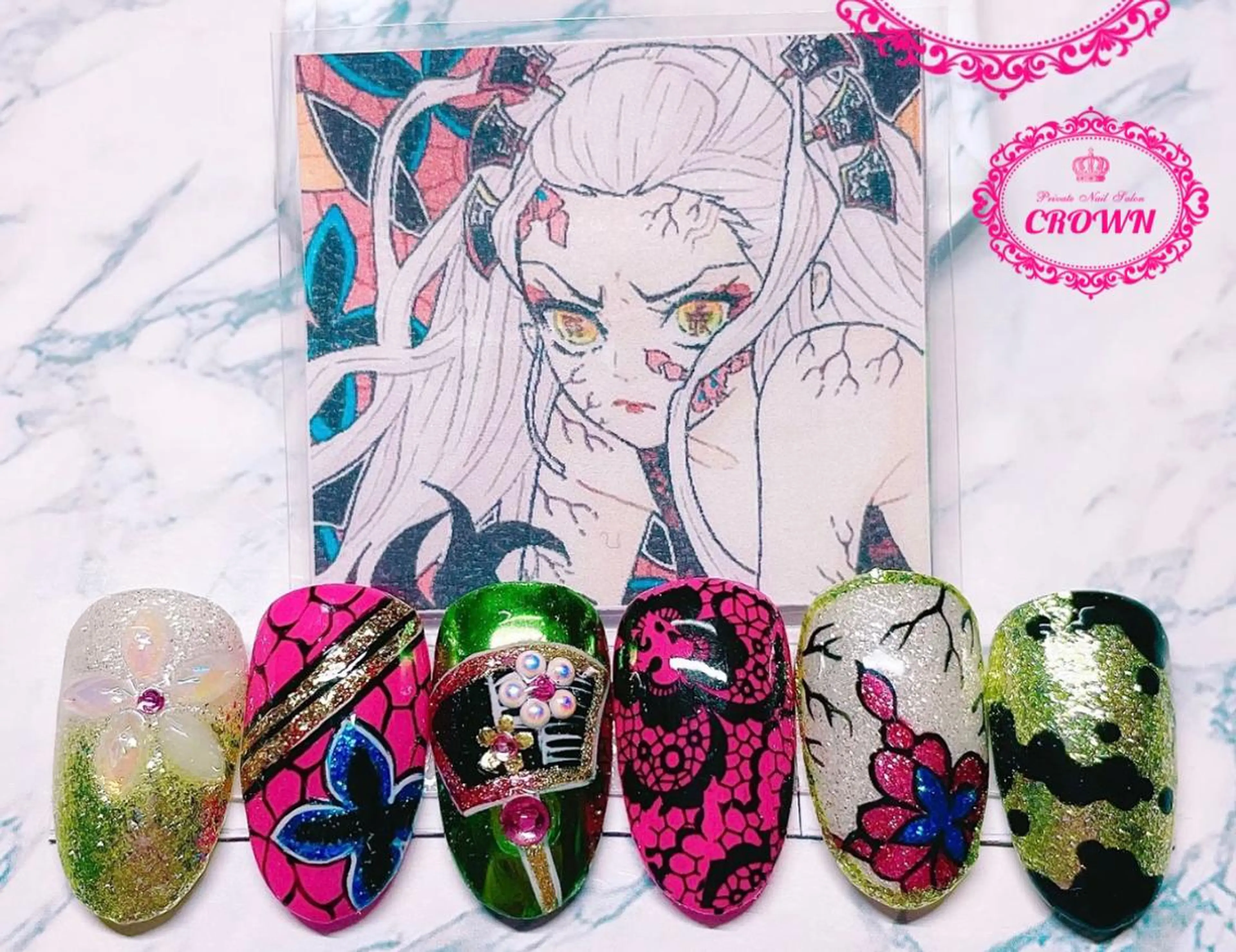 ネイル CROWN プライベートサロンのネイルデザイン