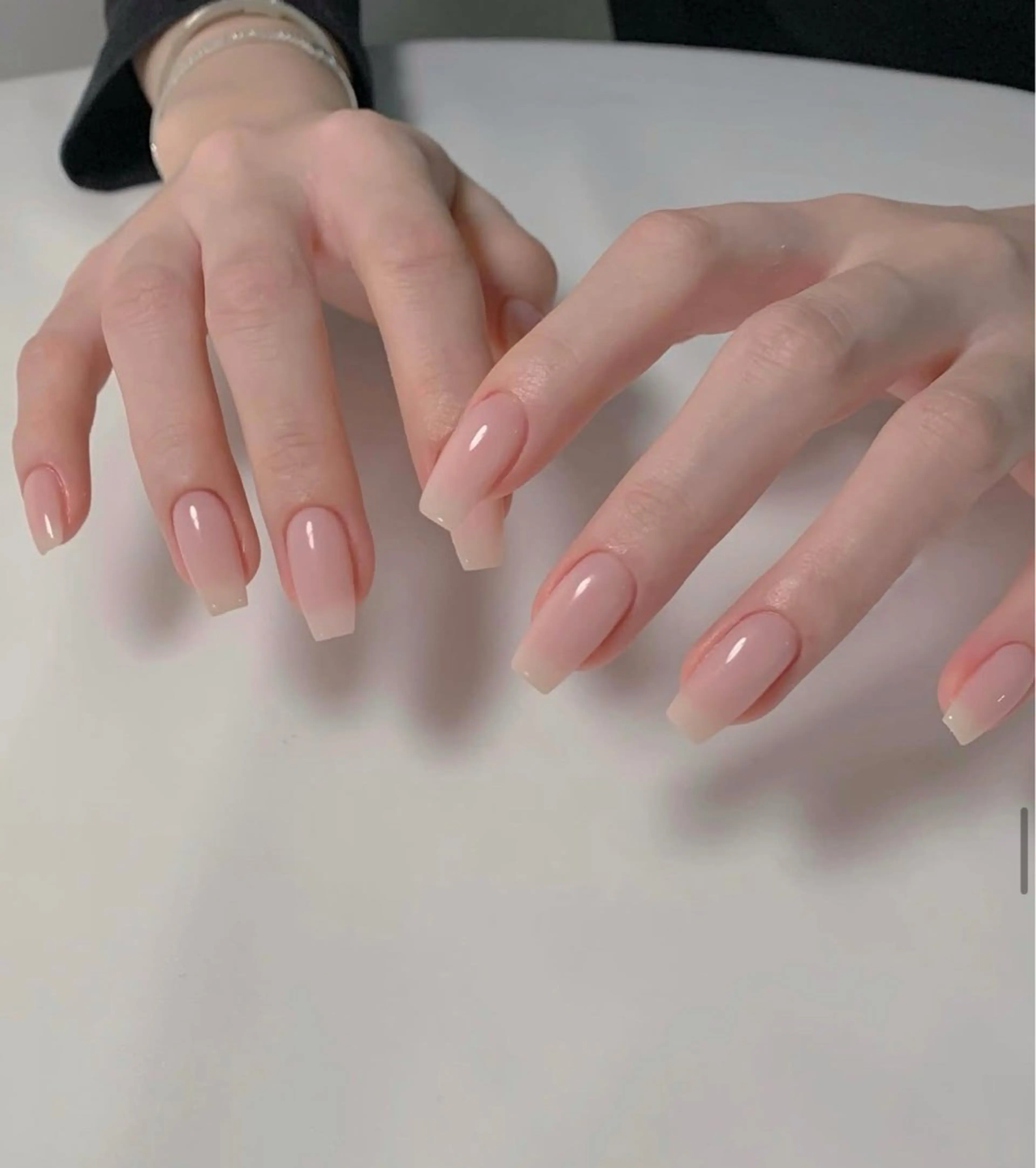 ネイル ワンカラーネイル ハンドネイル sora ❄️のネイルデザイン