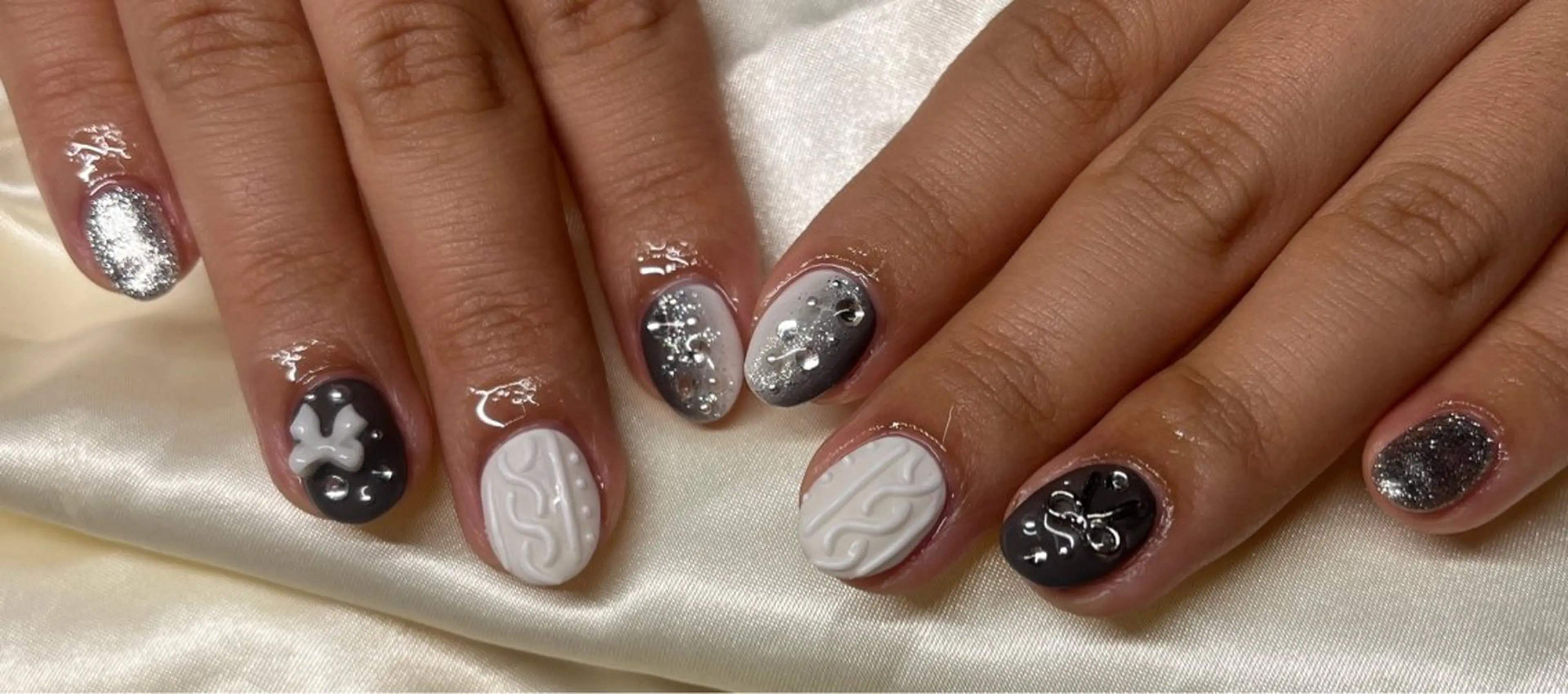 ネイル リボン ハンドネイル Ran  nail所属・Ran Nailのネイルデザイン