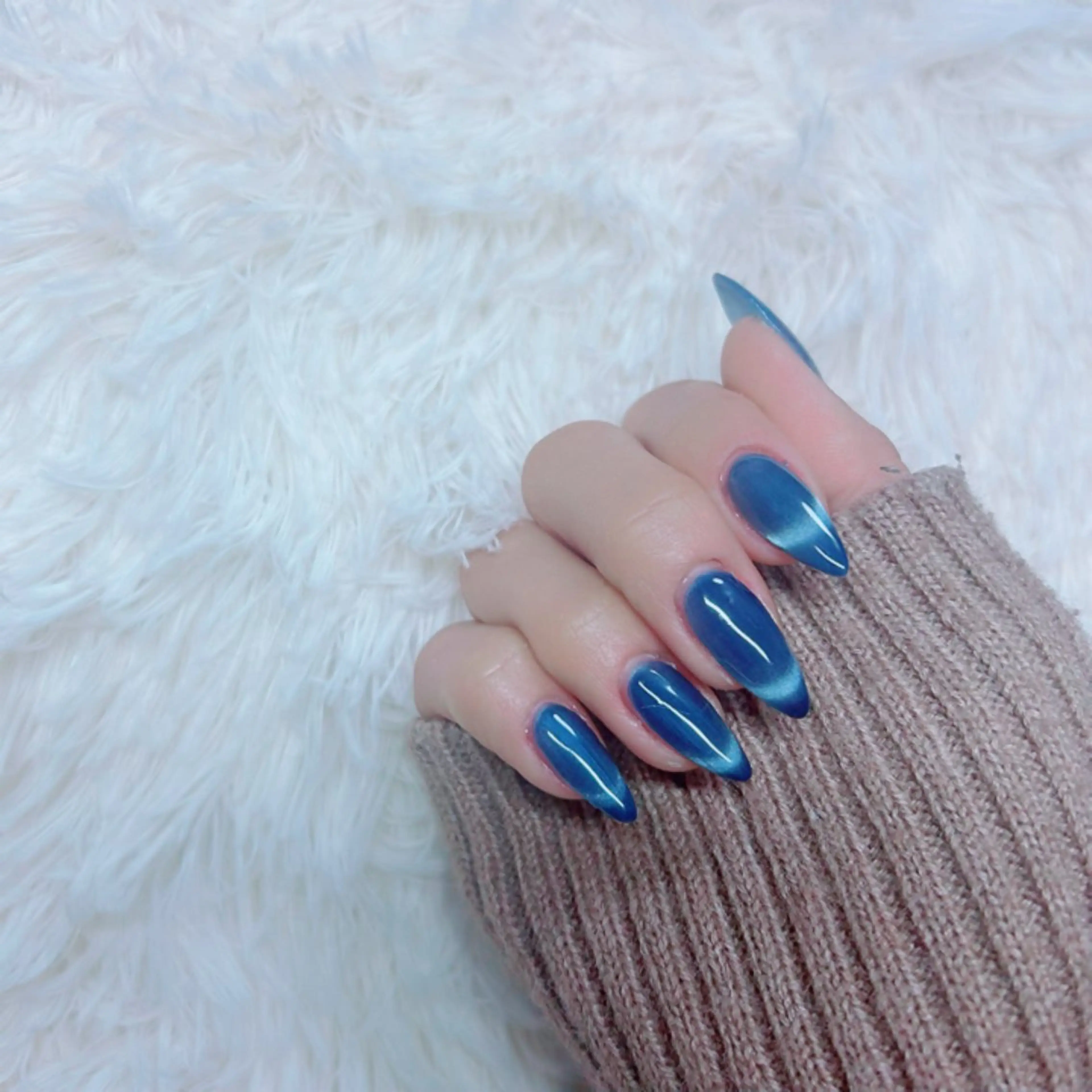 ネイル マグネットネイル ハンドネイル ANNE綾瀬店 eriのネイルデザイン