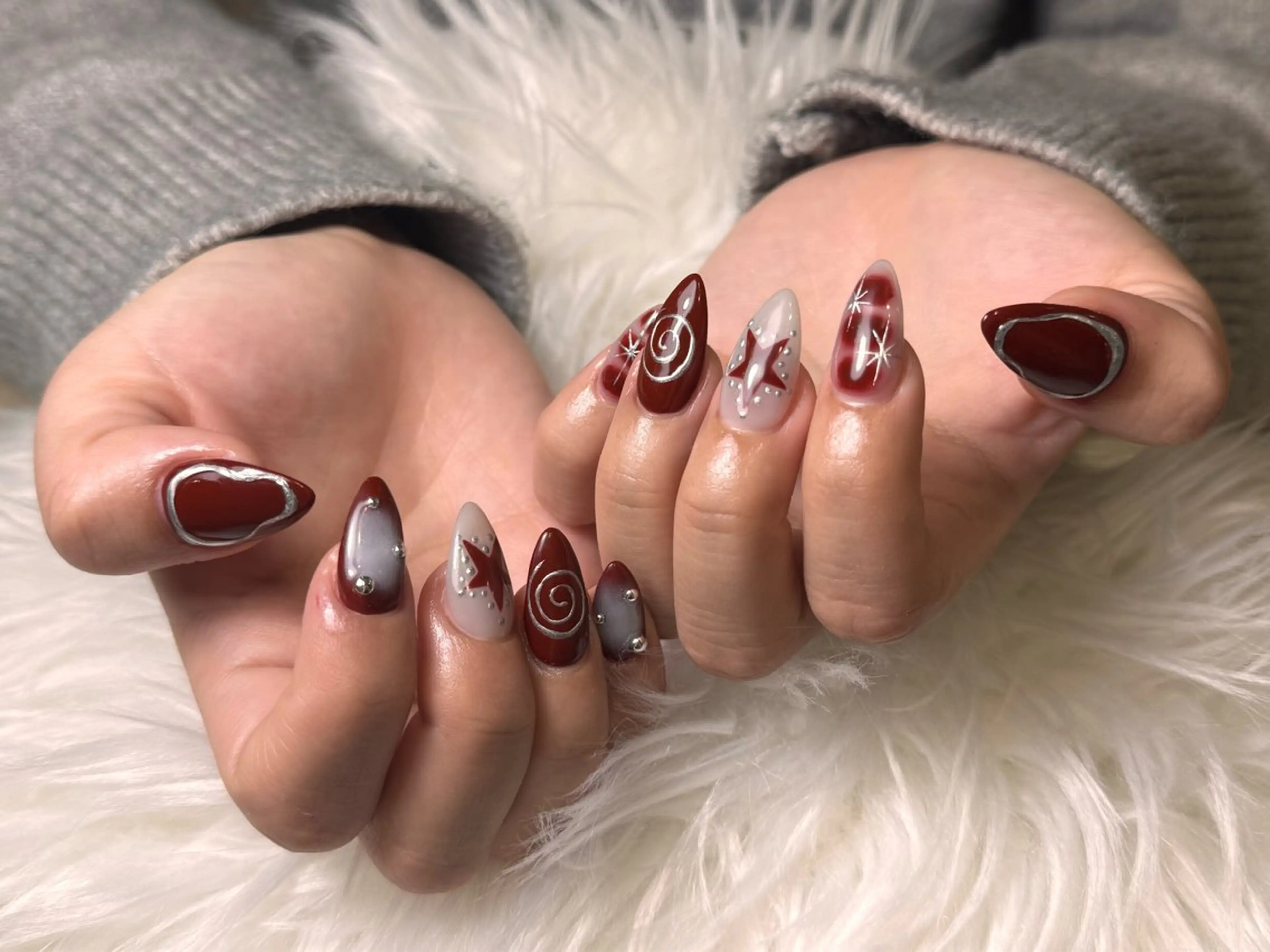 ネイル ボルドー ハート ロングネイル 冬ネイル ハンドネイル チャ ミーのネイルデザイン