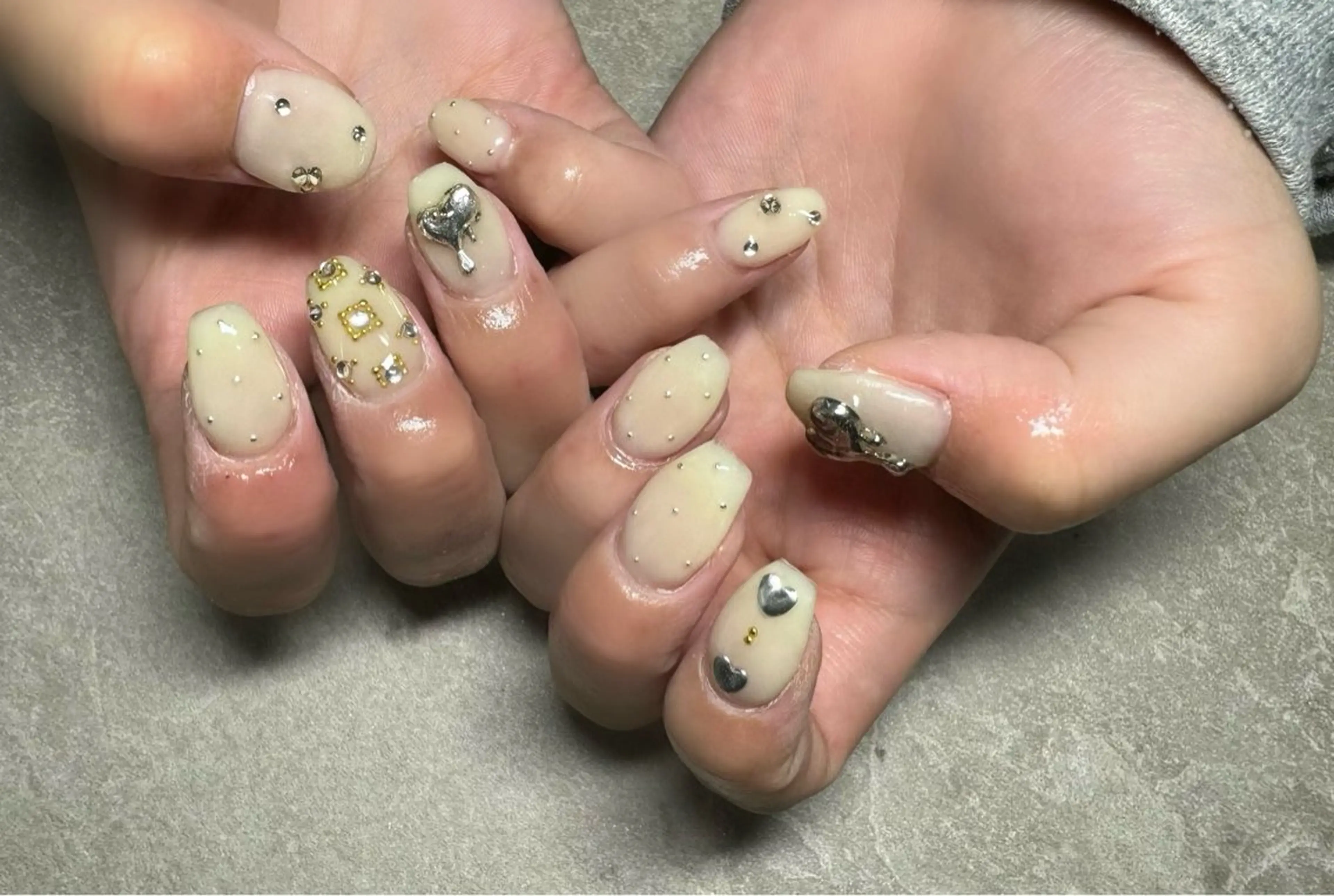 ネイル LAVISH nail salonのネイルデザイン