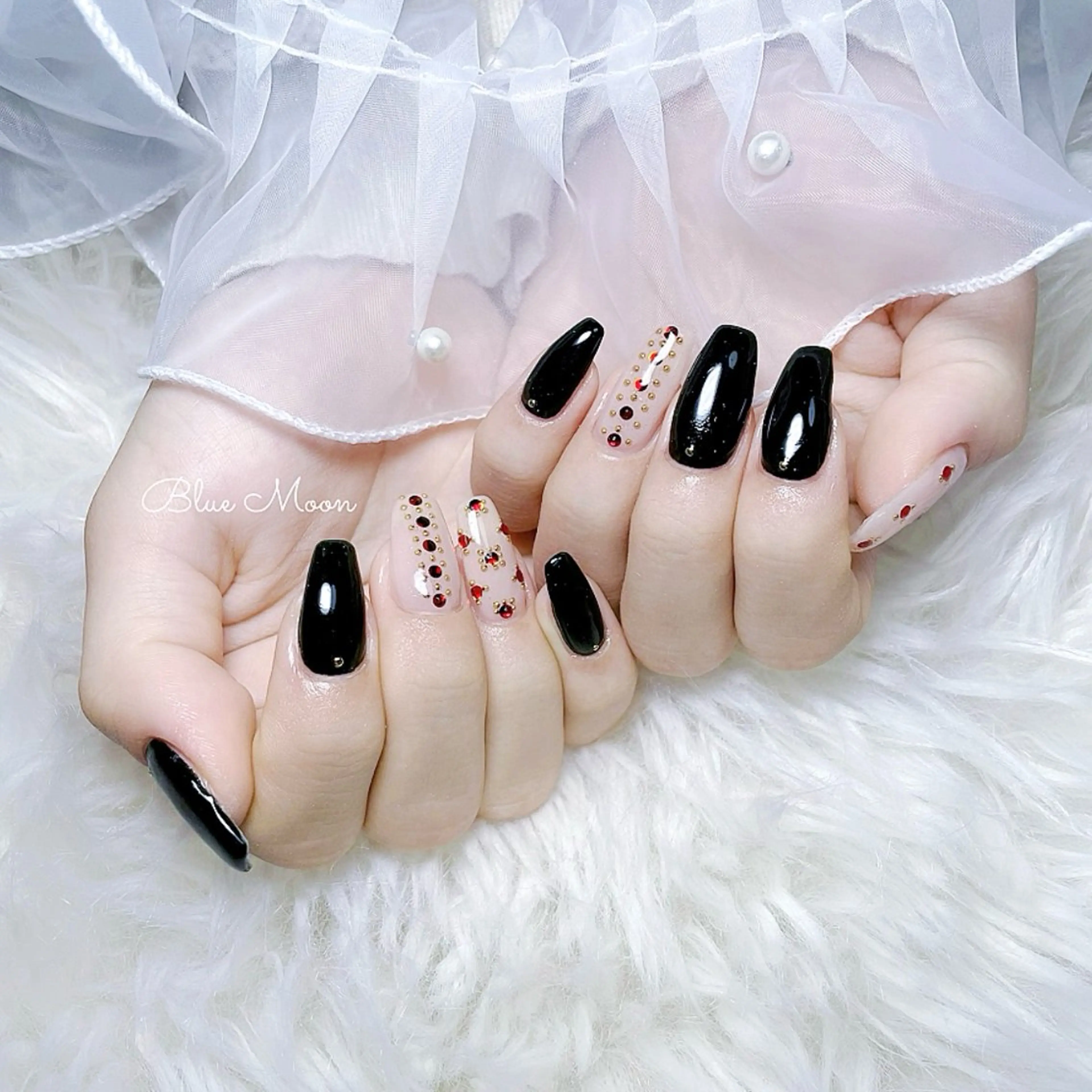 ネイル ハンドネイル フットネイル ハンドケア nail salon Blue Moonのネイルデザイン