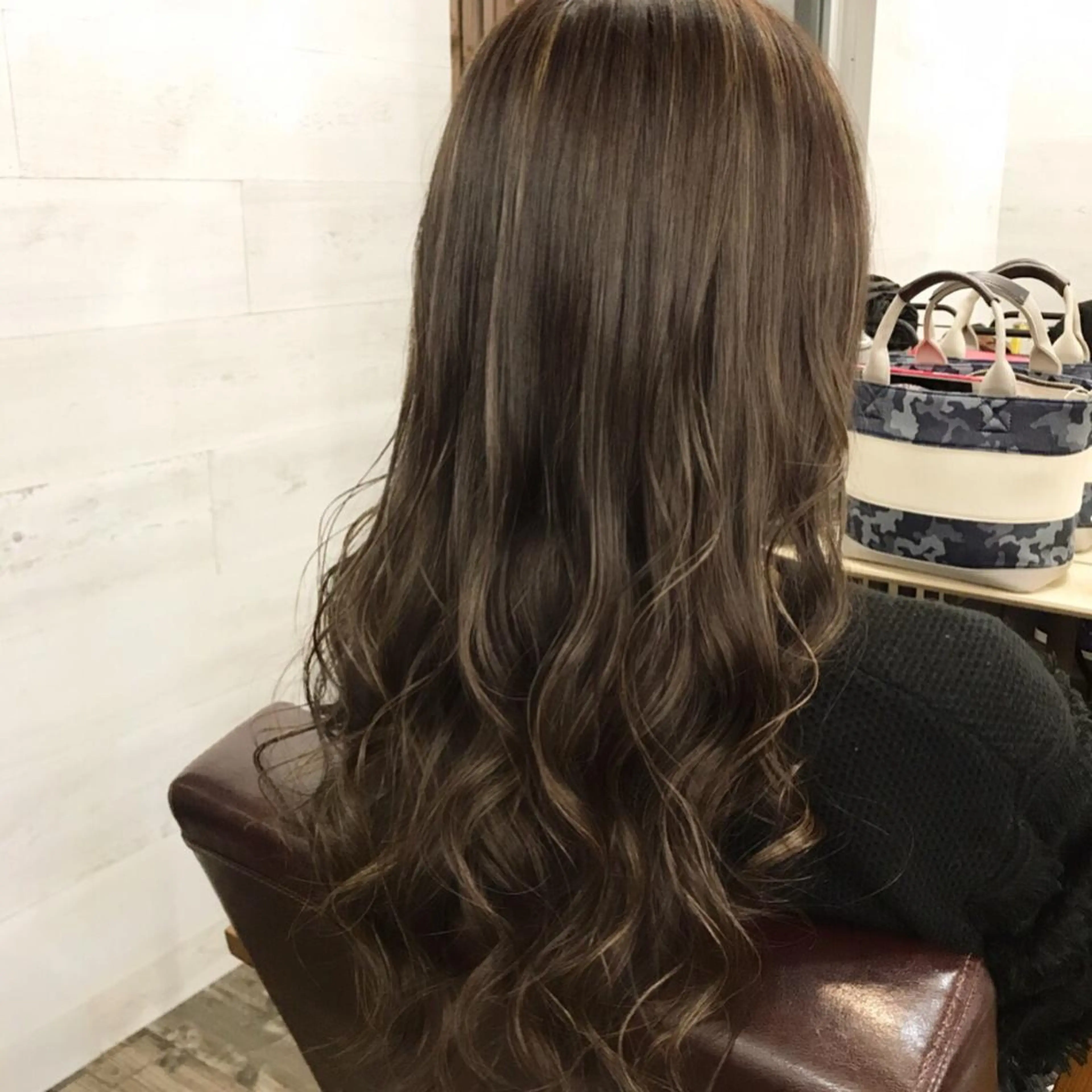 ロング カラー ヘアカラー トリートメント ✨ハイトーン✨透明感 ✨生神　優季のヘアスタイル