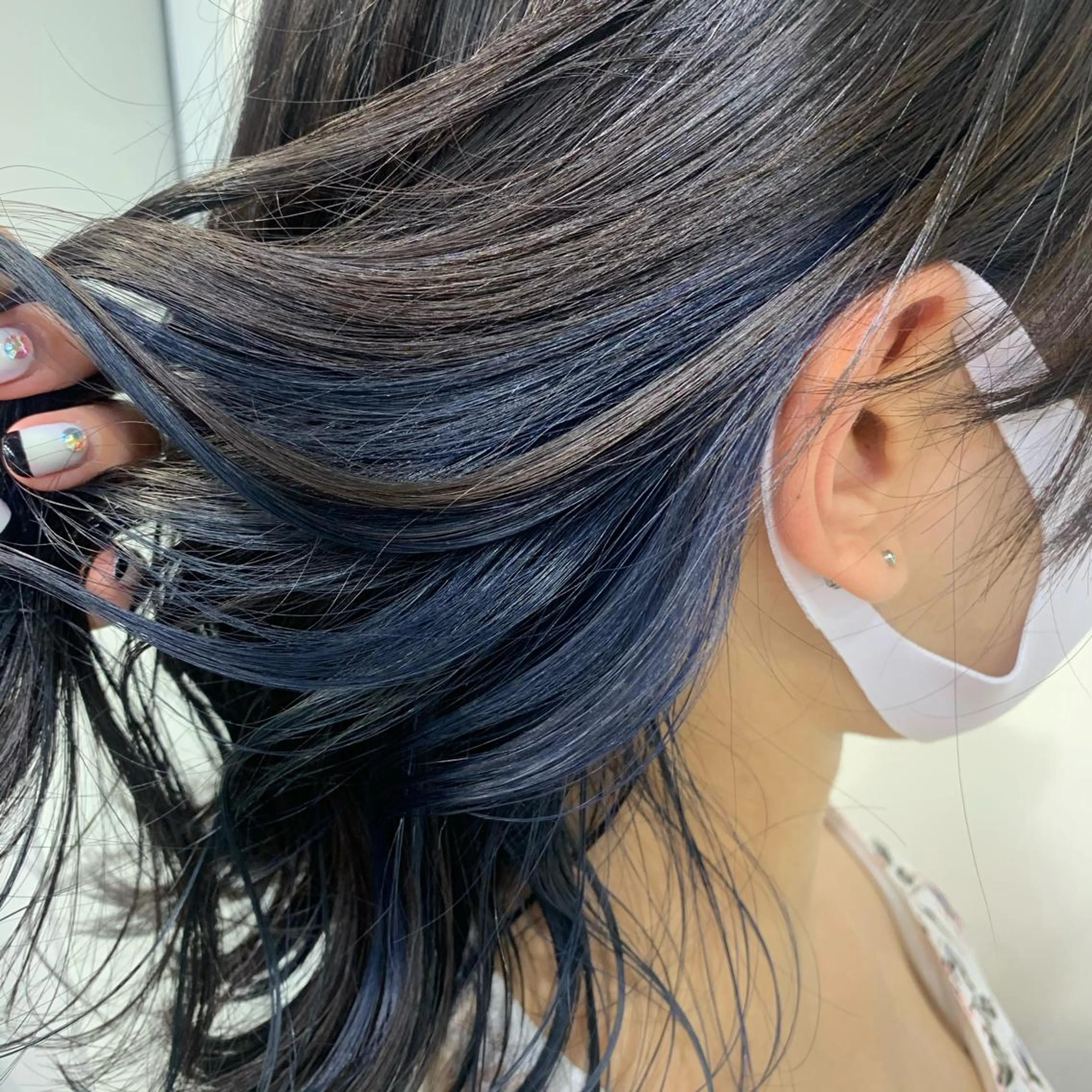 ミディアム カラー インナーカラー ヘアカラー トリートメント 韓国ヘア🦋 MIYUのヘアスタイル