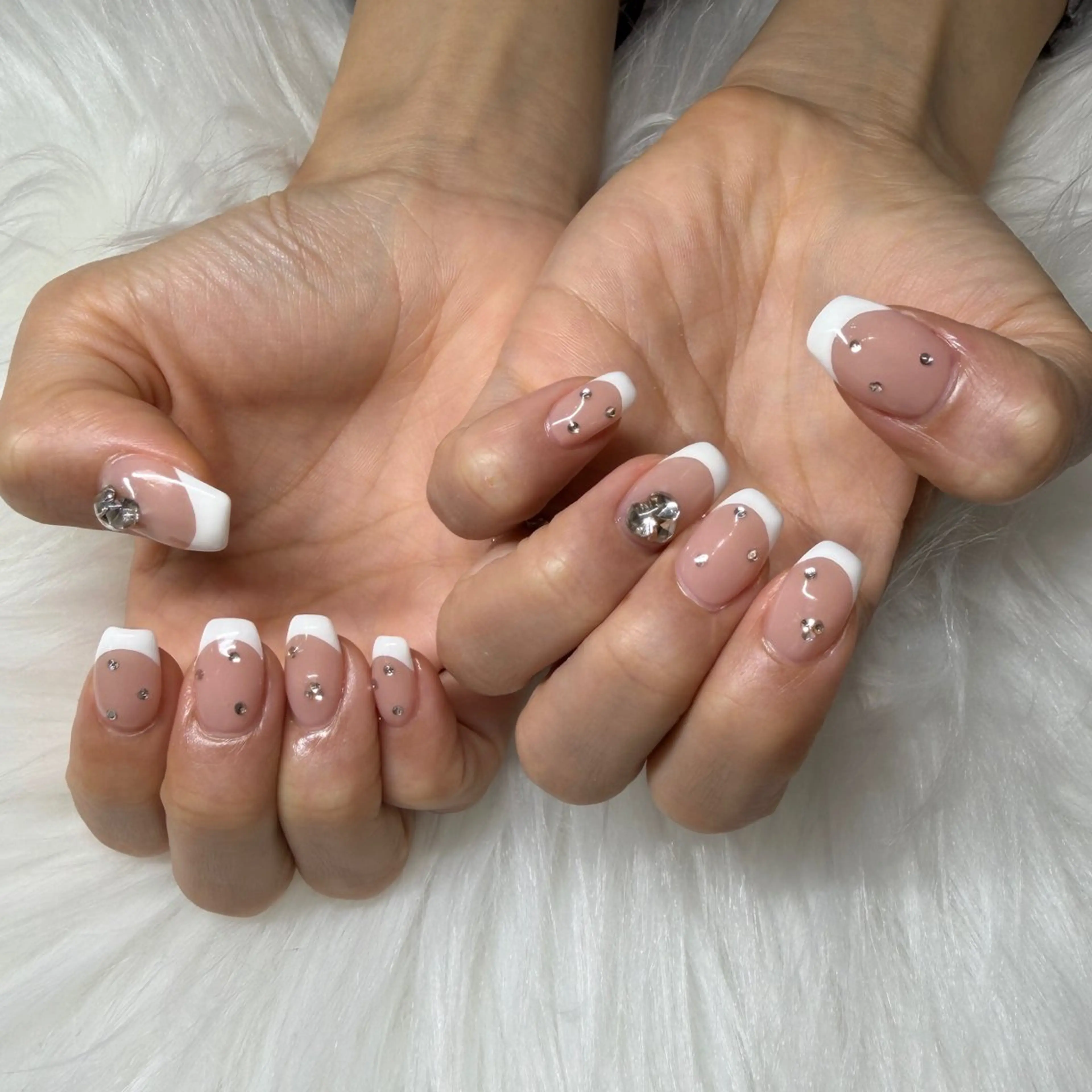 ネイル フレンチネイル ハンドネイル #arl nail mebaeのネイルデザイン