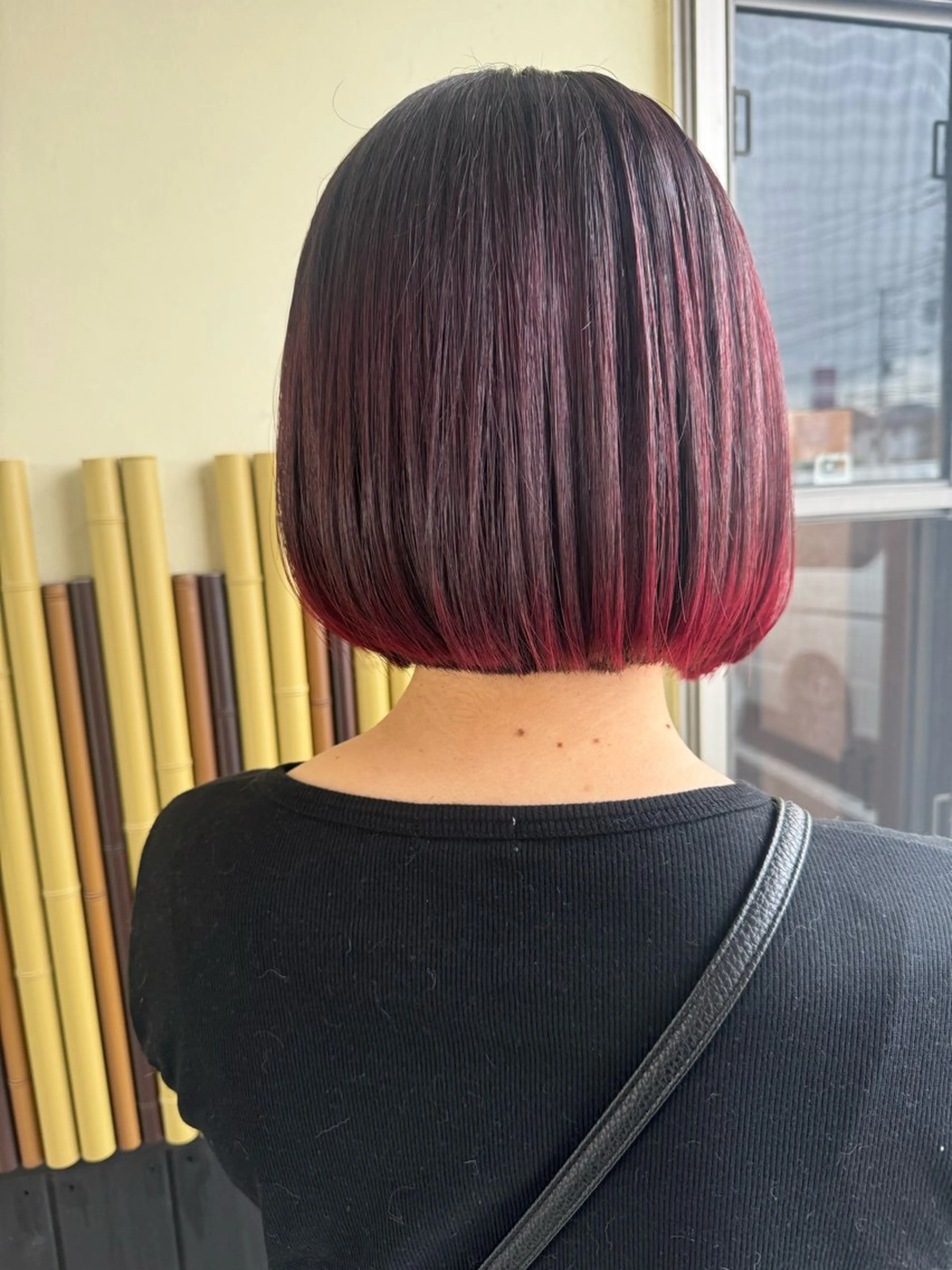 ショート カラー ブリーチ レッドカラー アオトソラ いしざかのヘアスタイル