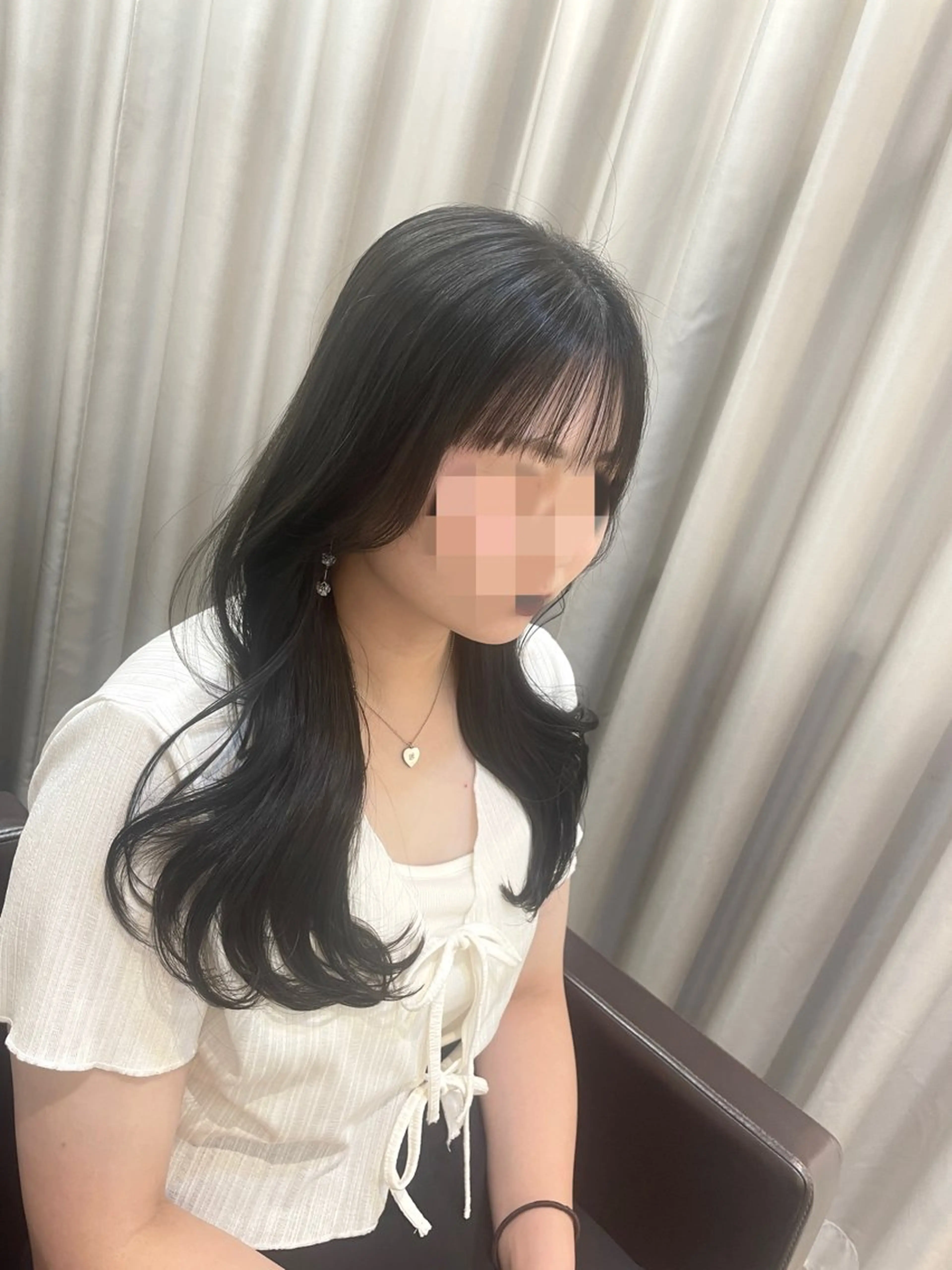 🇨🇳中・韓🇰🇷自分で巻けるくびれるレイヤーカット➕ブリーチなしで透けるカラー➕トリートメントの写真