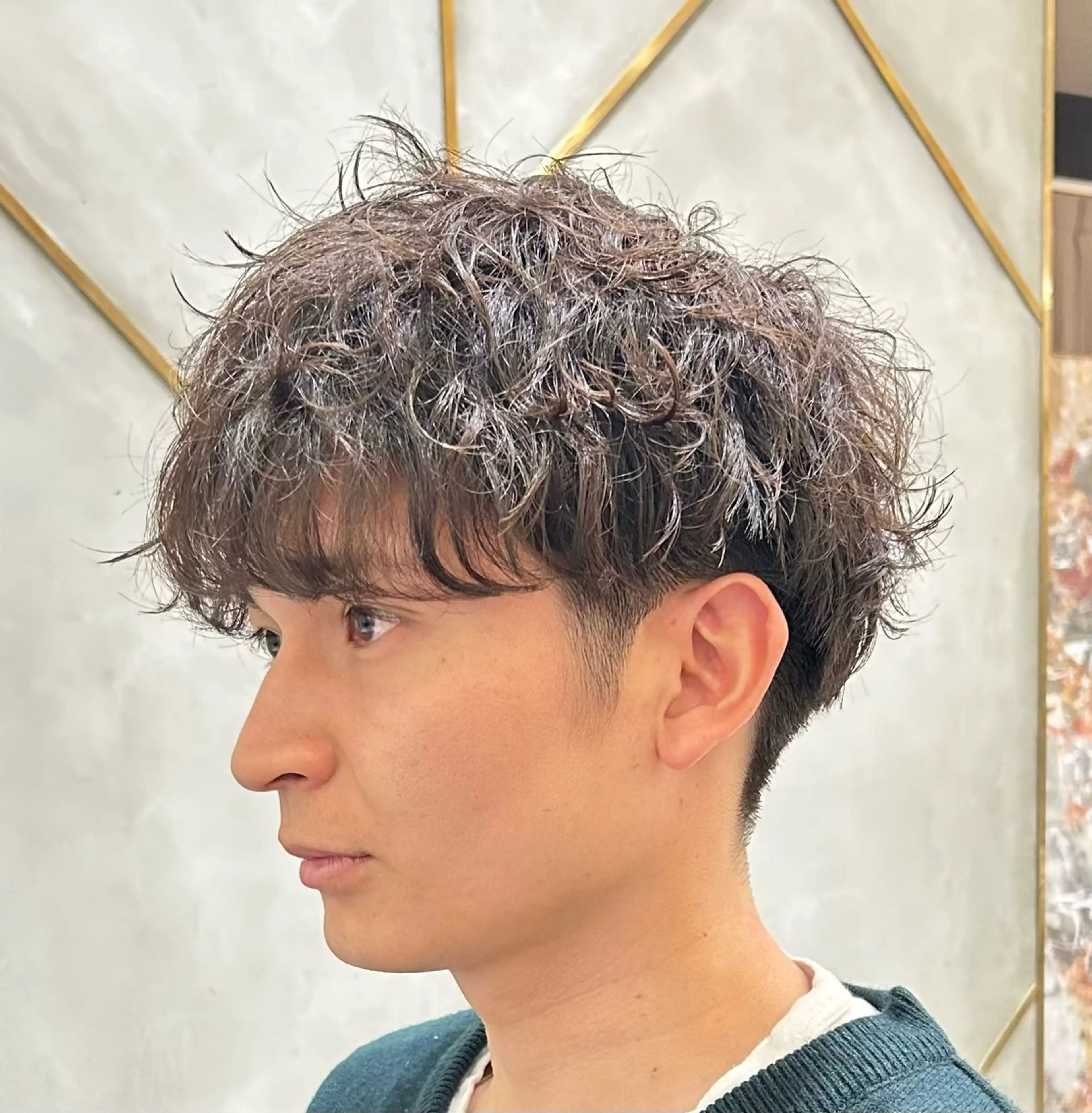 ショート パーマ メンズ calna by ELMO  上ノ井のヘアスタイル