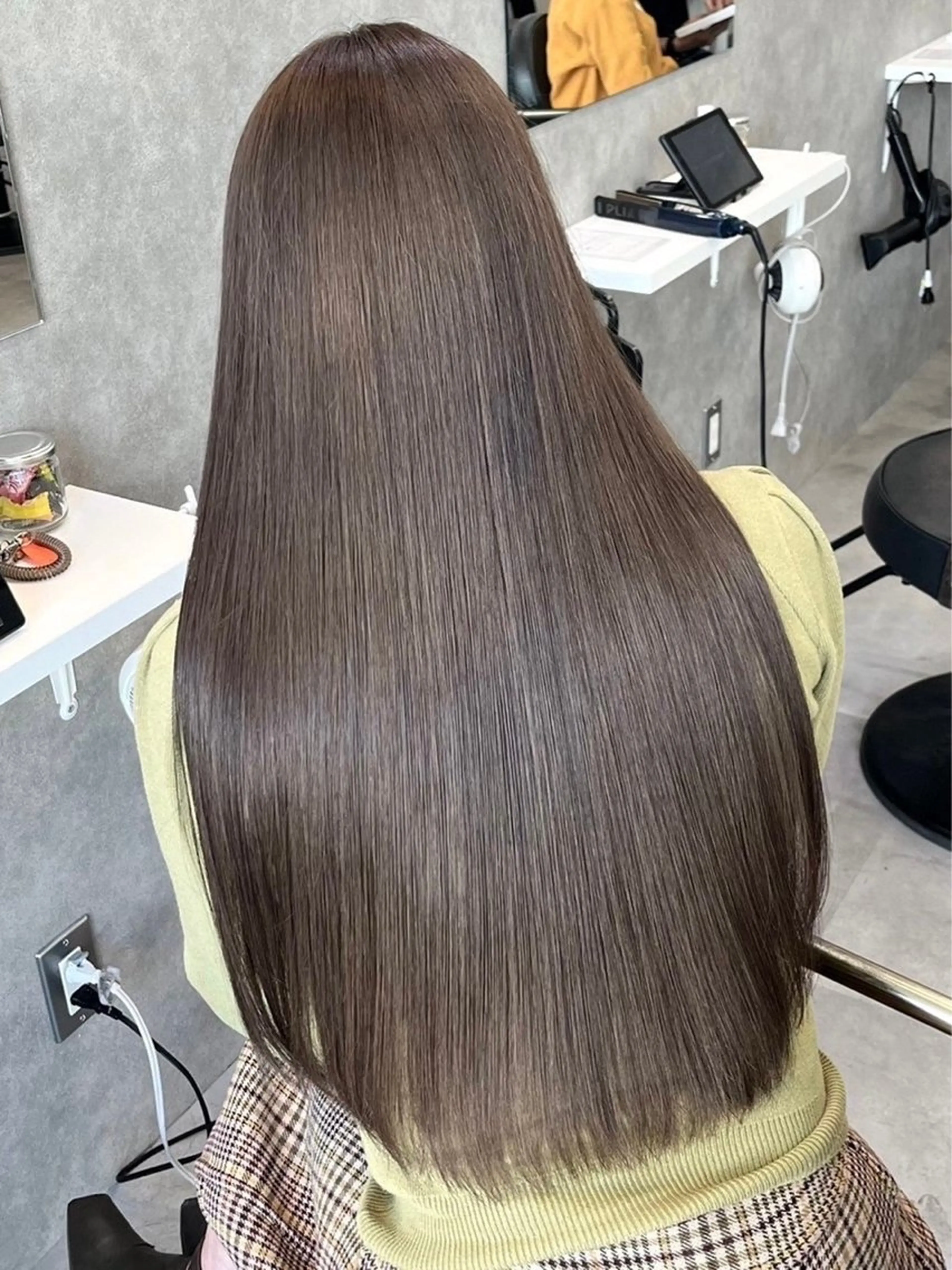 セミロング カット ヘアカラー トリートメント _WHITE 天神店のヘアスタイル